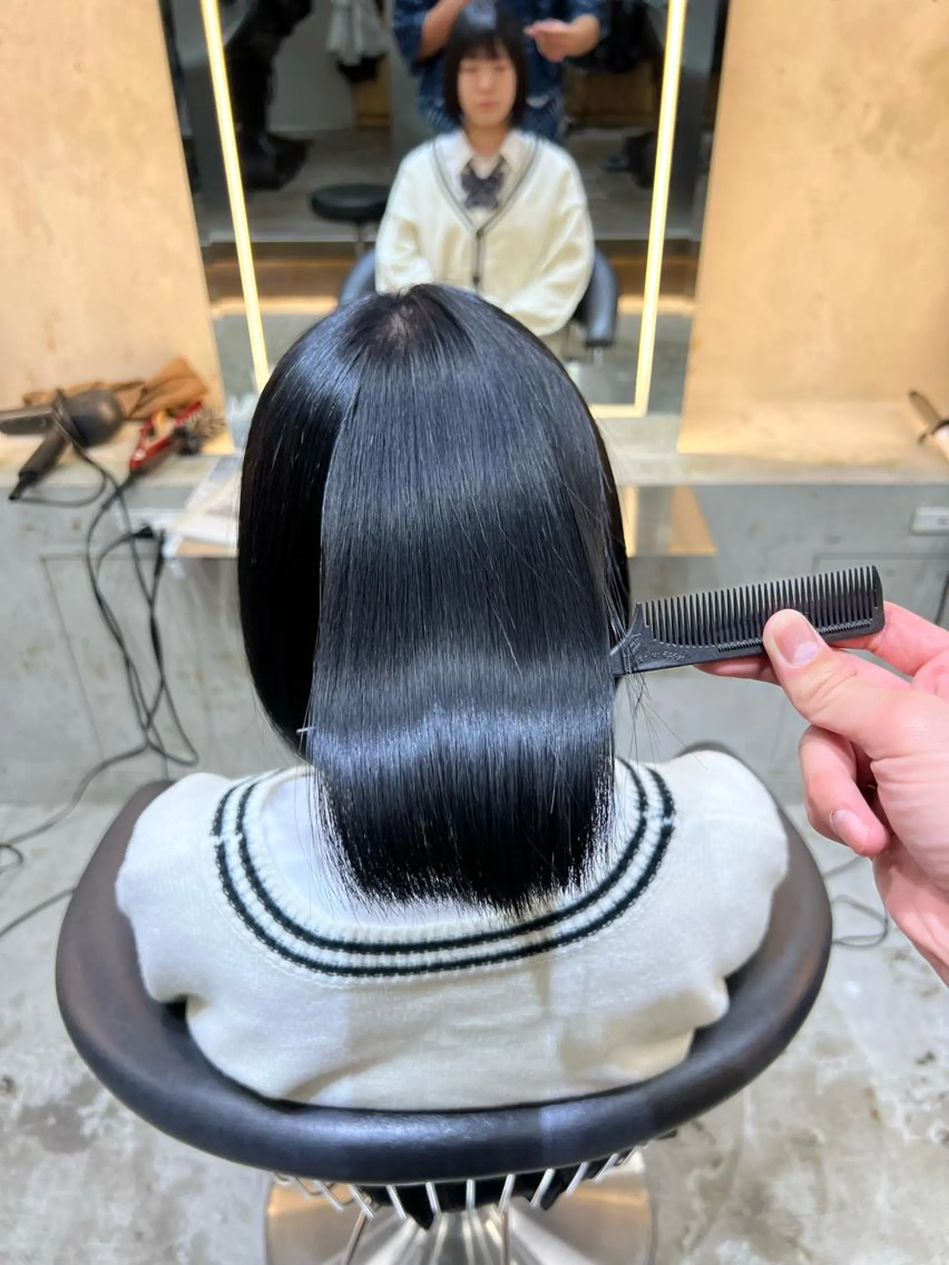 ミディアム ボブ 縮毛矯正 カット 縮毛矯正 トリートメント ヘアセット 艶感カラー/縮毛矯正 髪質改善/三ツ木一生のヘアスタイル