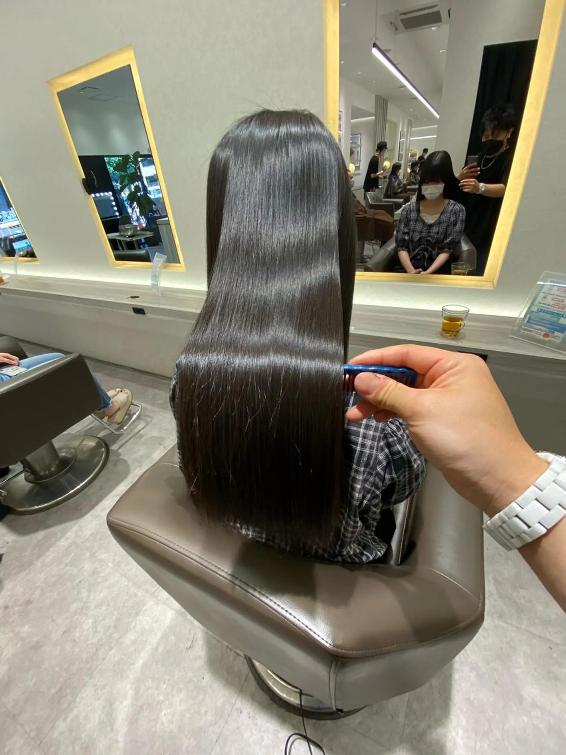 ロング ムトウセイマ/ 縮毛矯正/ブリーチのヘアスタイル