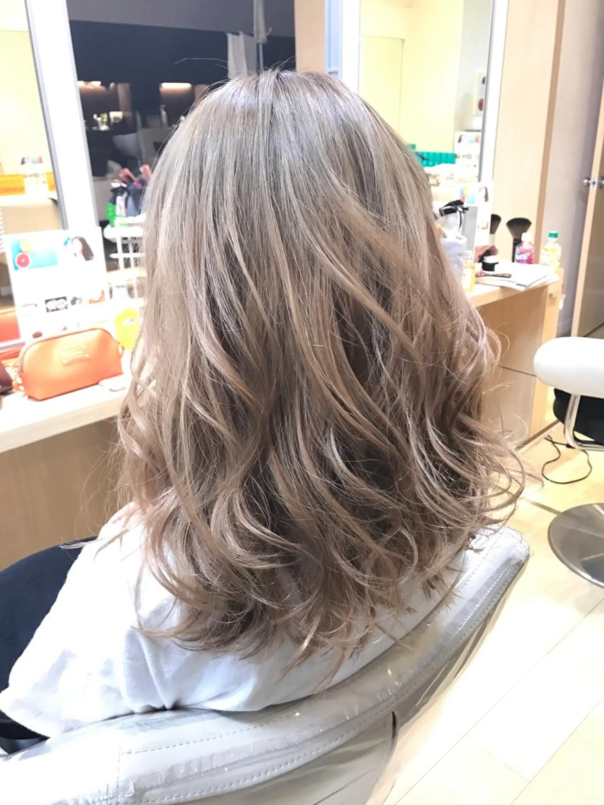 セミロング 大山 晃介のヘアスタイル