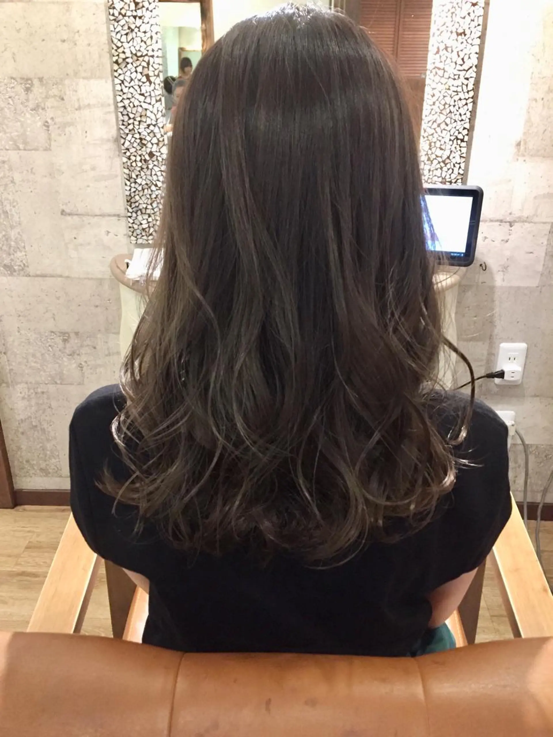 ミディアム カラー アディクシーカラー アッシュ グレージュ カーキグレージュ 田村和範/似合わせ カラー/髪質改善のヘアスタイル