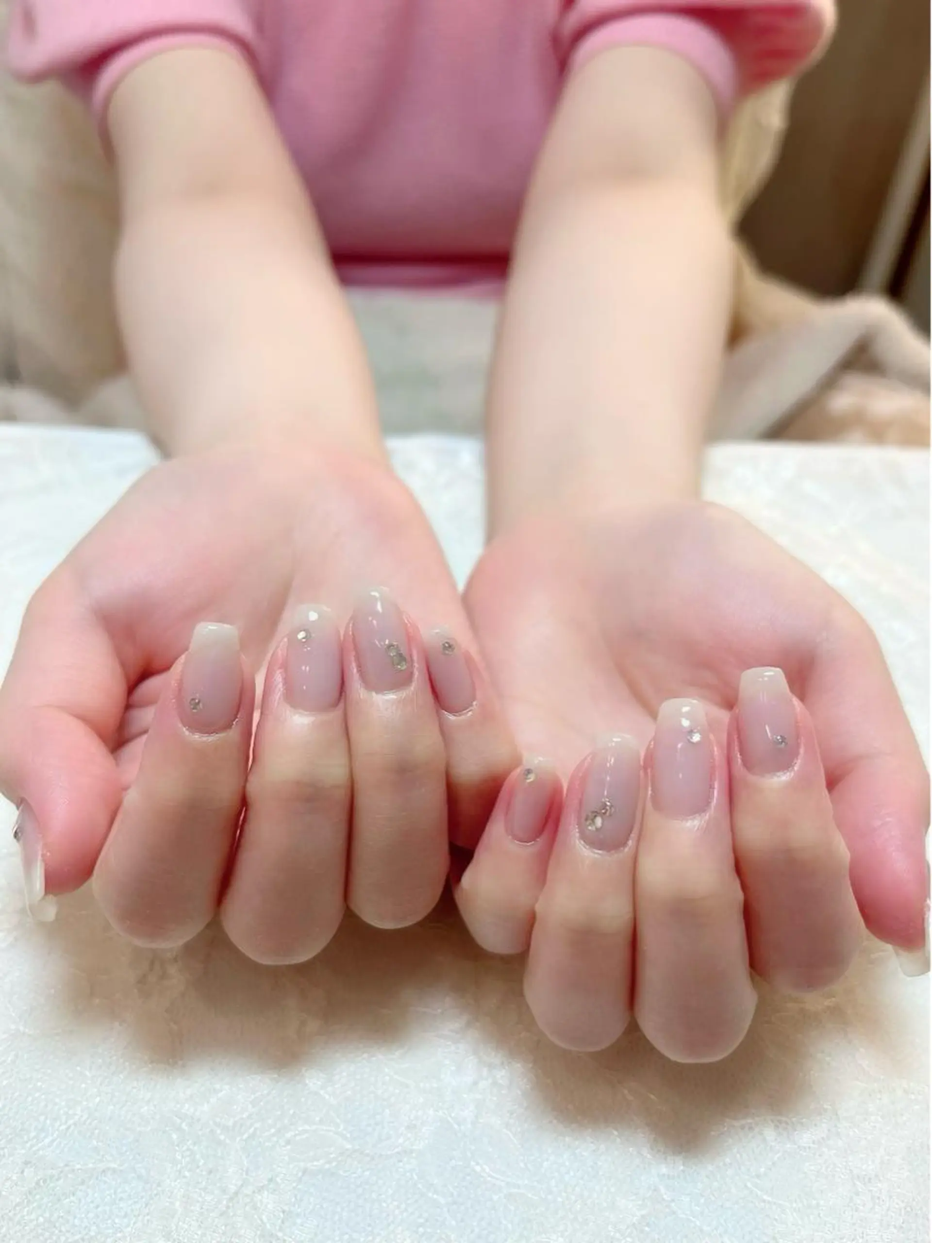 ネイル オーロラネイル ブルー ラメ(グリッター) ストーンネイル ハンドケア aoi nailのネイルデザイン
