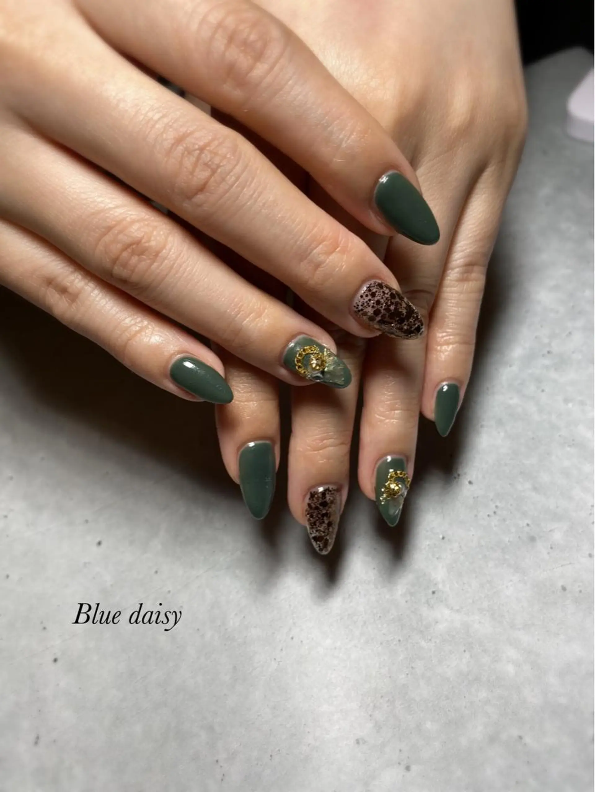 ネイル Blue daisy 栄本店のネイルデザイン