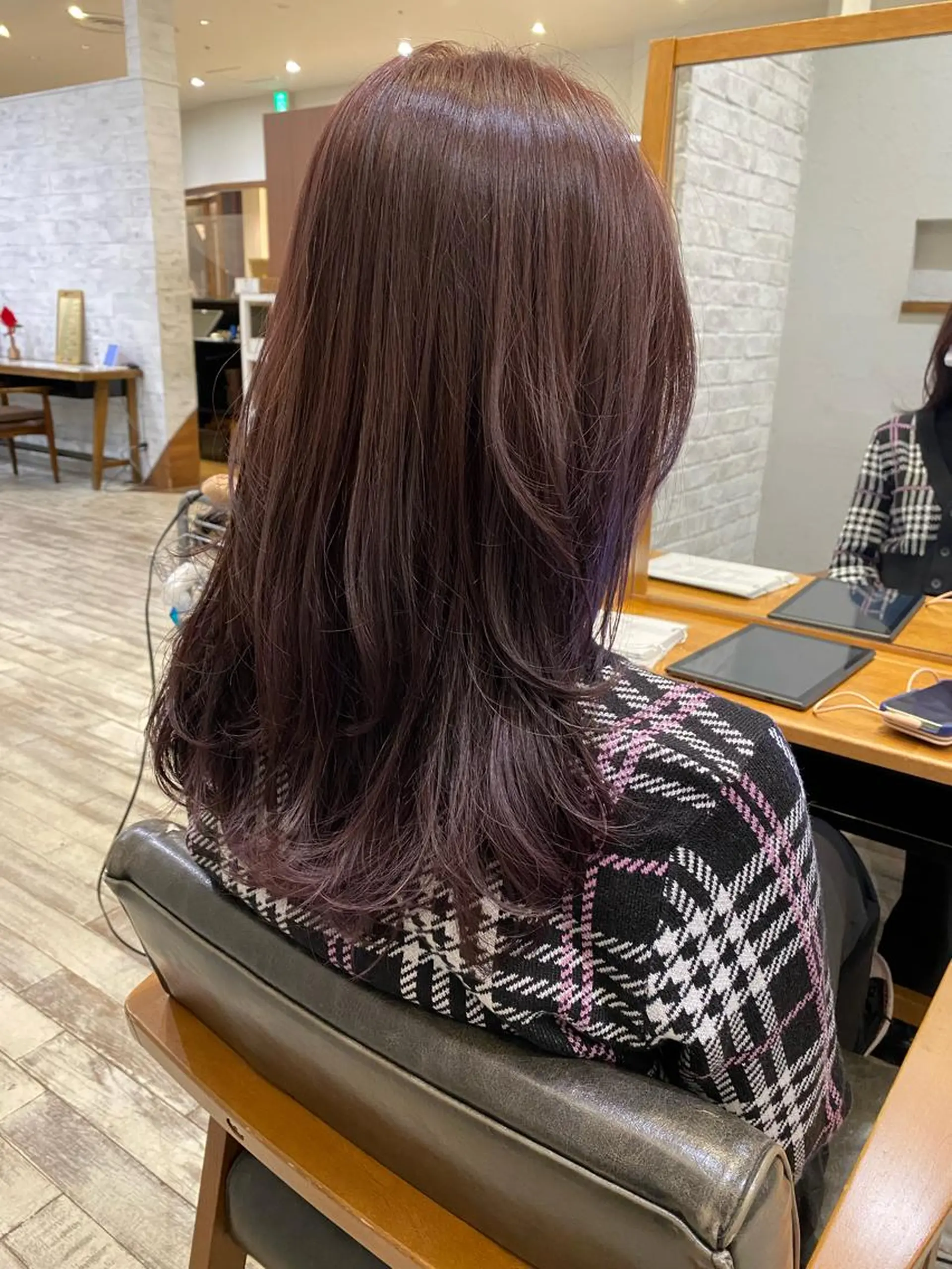 ロング レイヤーカット ロング 栗原 瑞稀のヘアスタイル