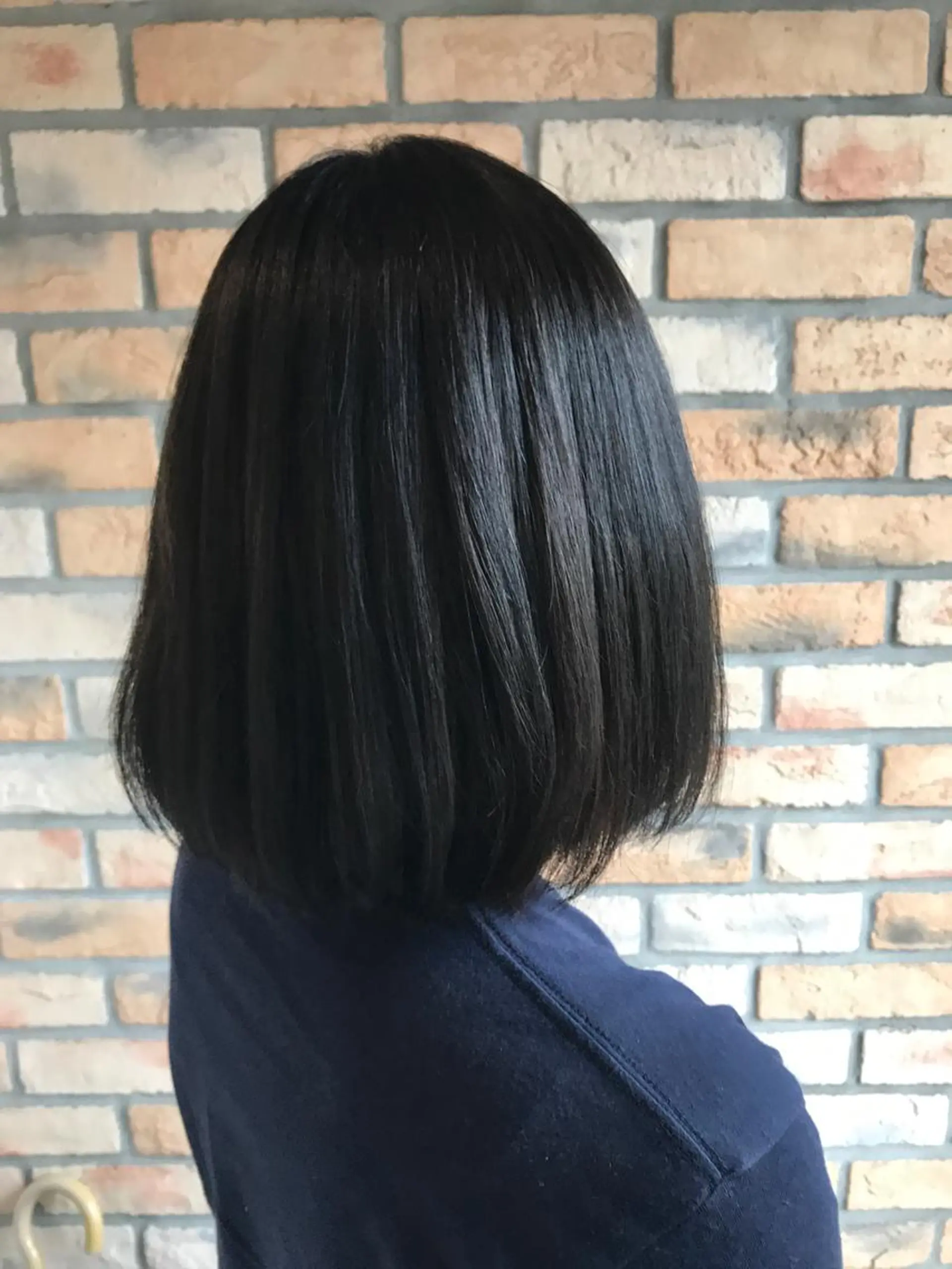 ショート カラー ヘアアレンジ アッシュ ブリーチ ブルーカラー ブルーアッシュ 烏山 達也のヘアスタイル