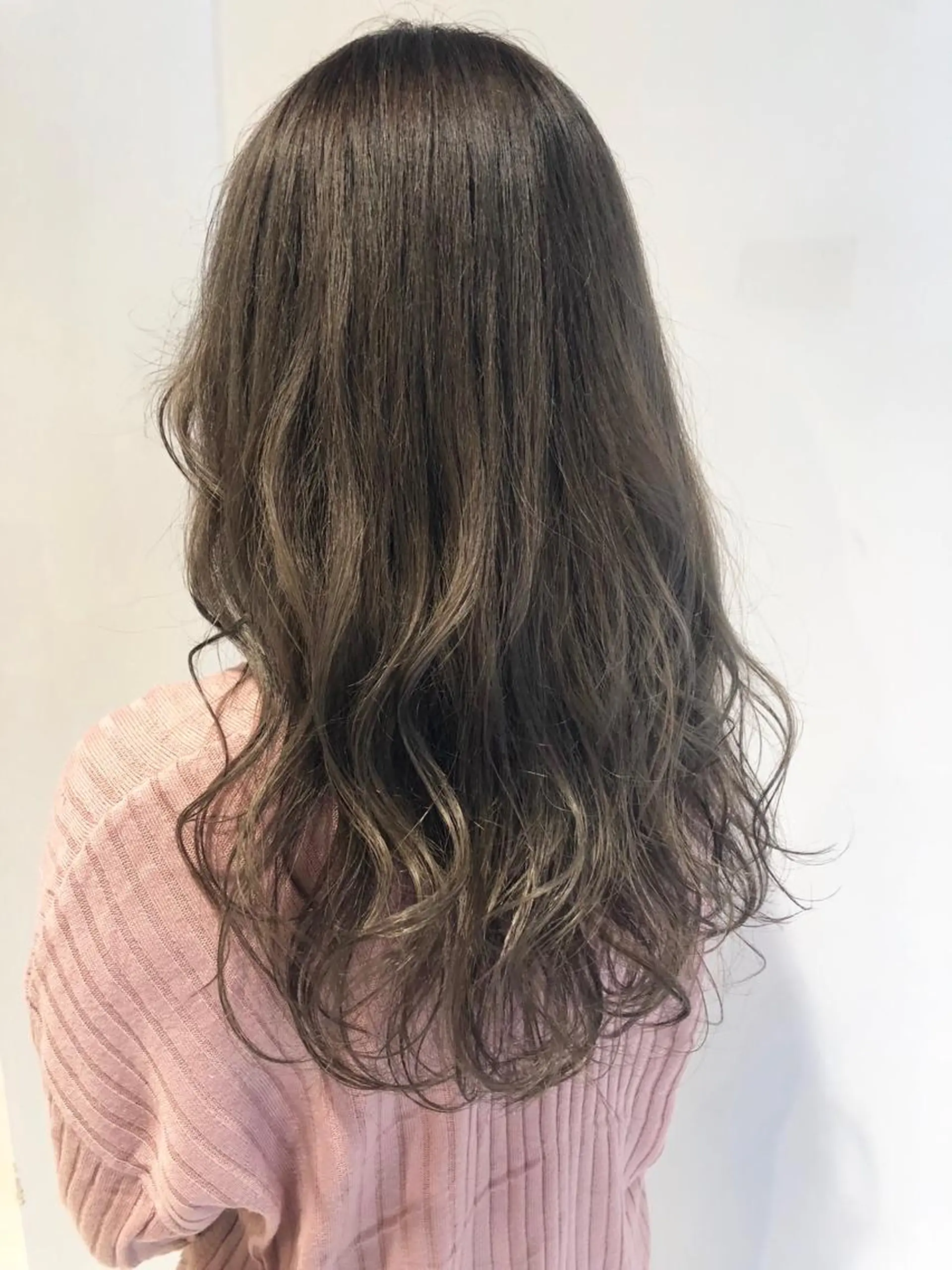 セミロング カラー ハイライトカラー ハイライト aimée/ まつ毛&眉毛サロンの眉毛・アイブロウイメージ