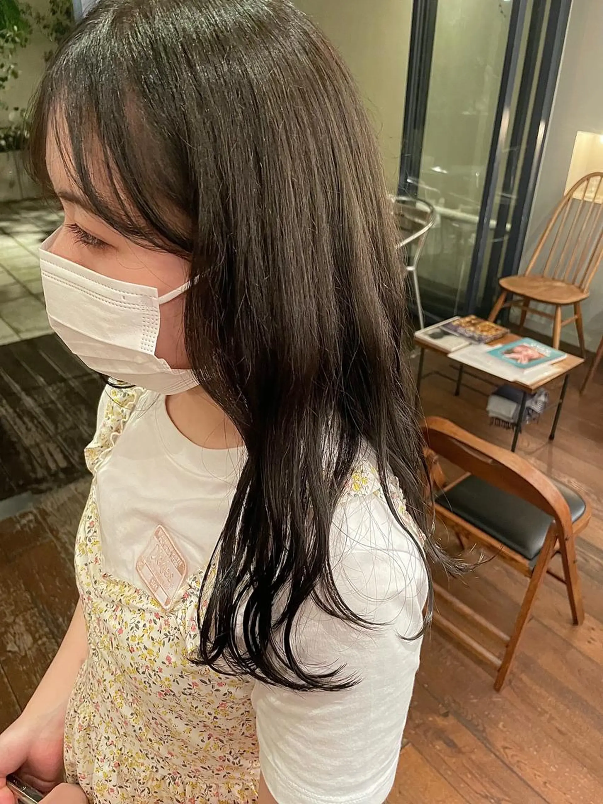 セミロング カラー ヘアアレンジ 透明感カラー オリーブカラー オレンジ 抜け感ボブ×パーマ ｜kazaneのヘアスタイル