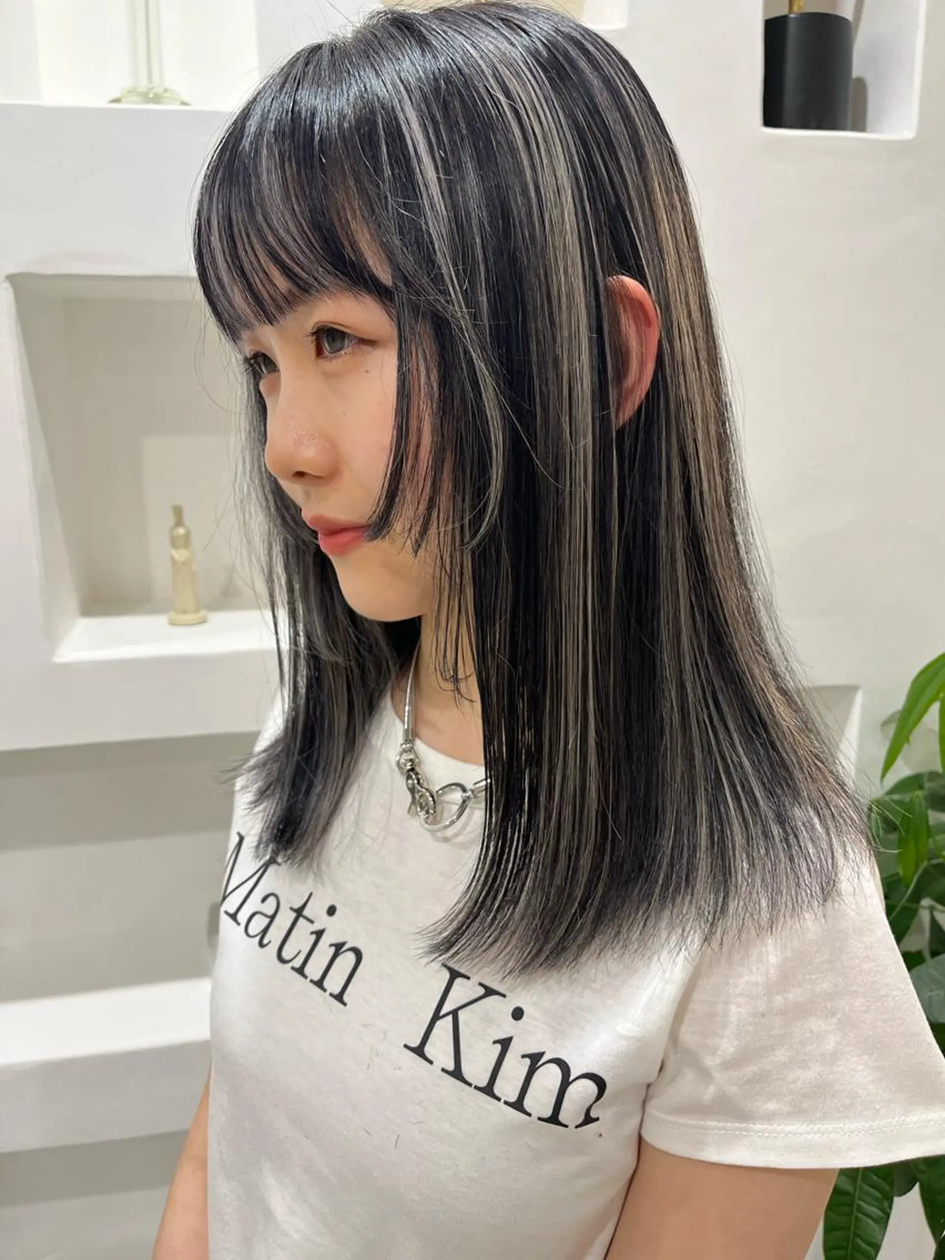 ミディアム カラー ハイライトカラー ハイライト 網谷 萌夏のヘアスタイル