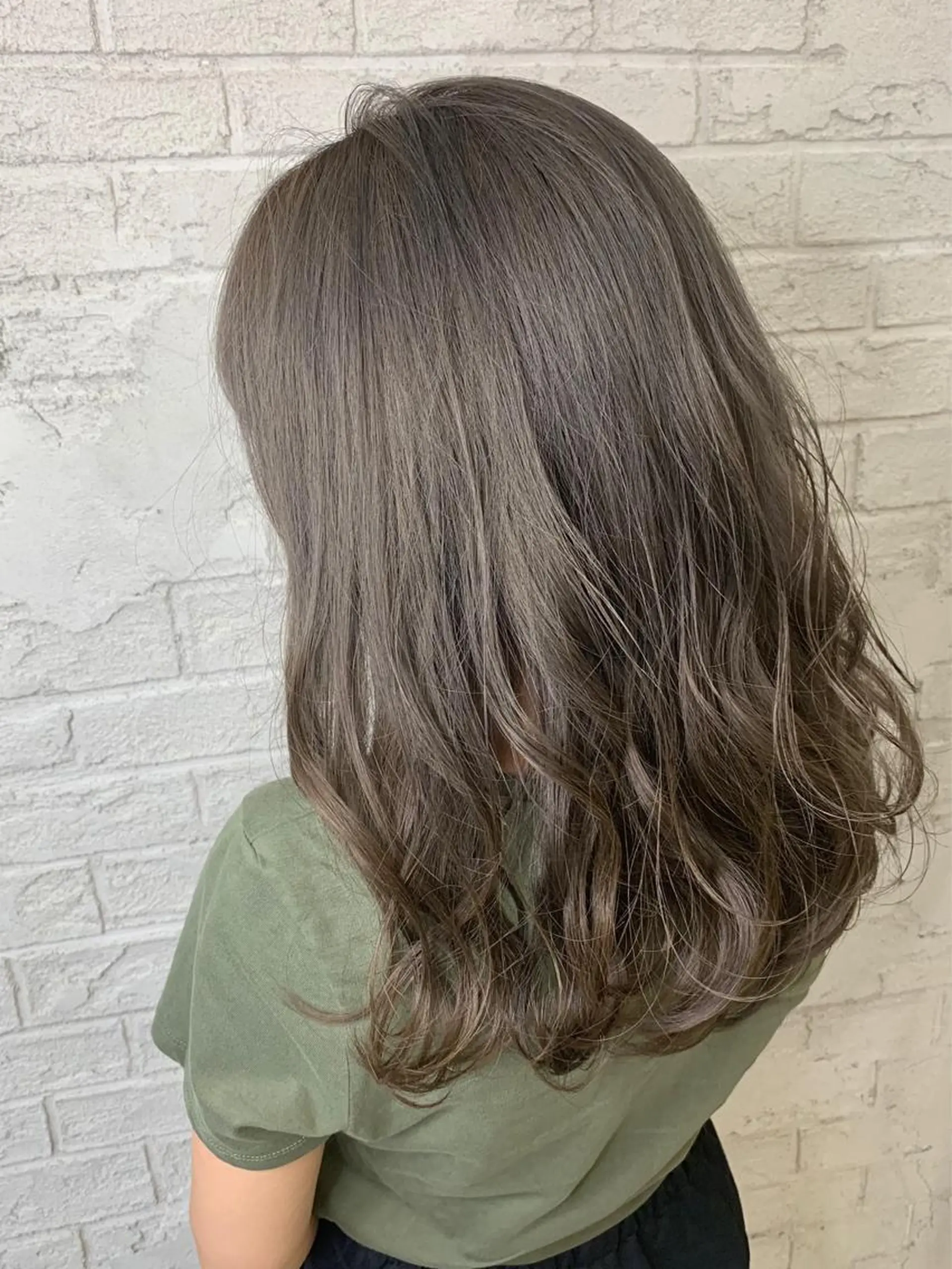 セミロング 🇺🇸ハイライト特 化美容師🇺🇸漆沢のヘアスタイル