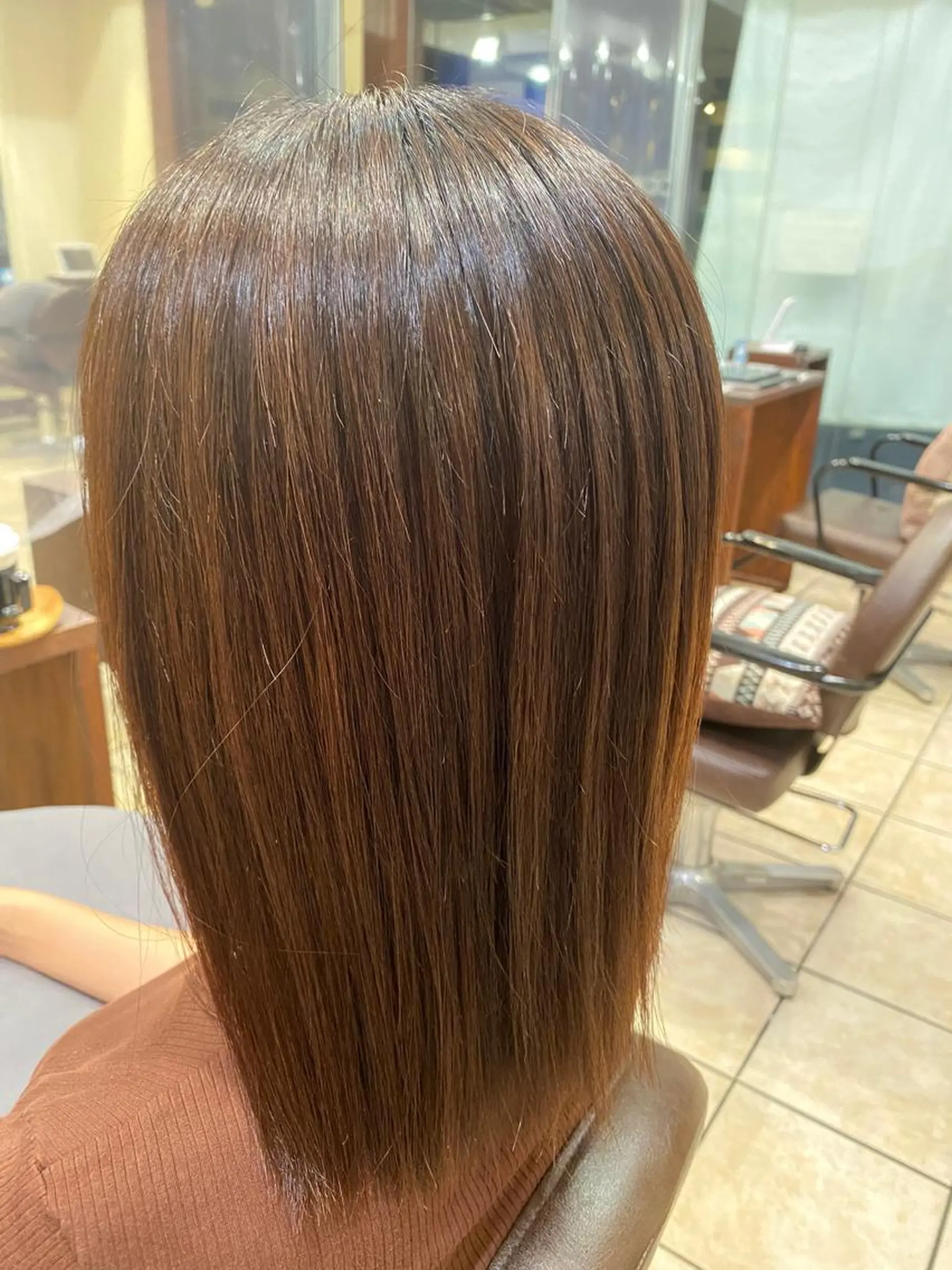 セミロング 髪質改善/艶髪 ミトモリシュウトのヘアスタイル