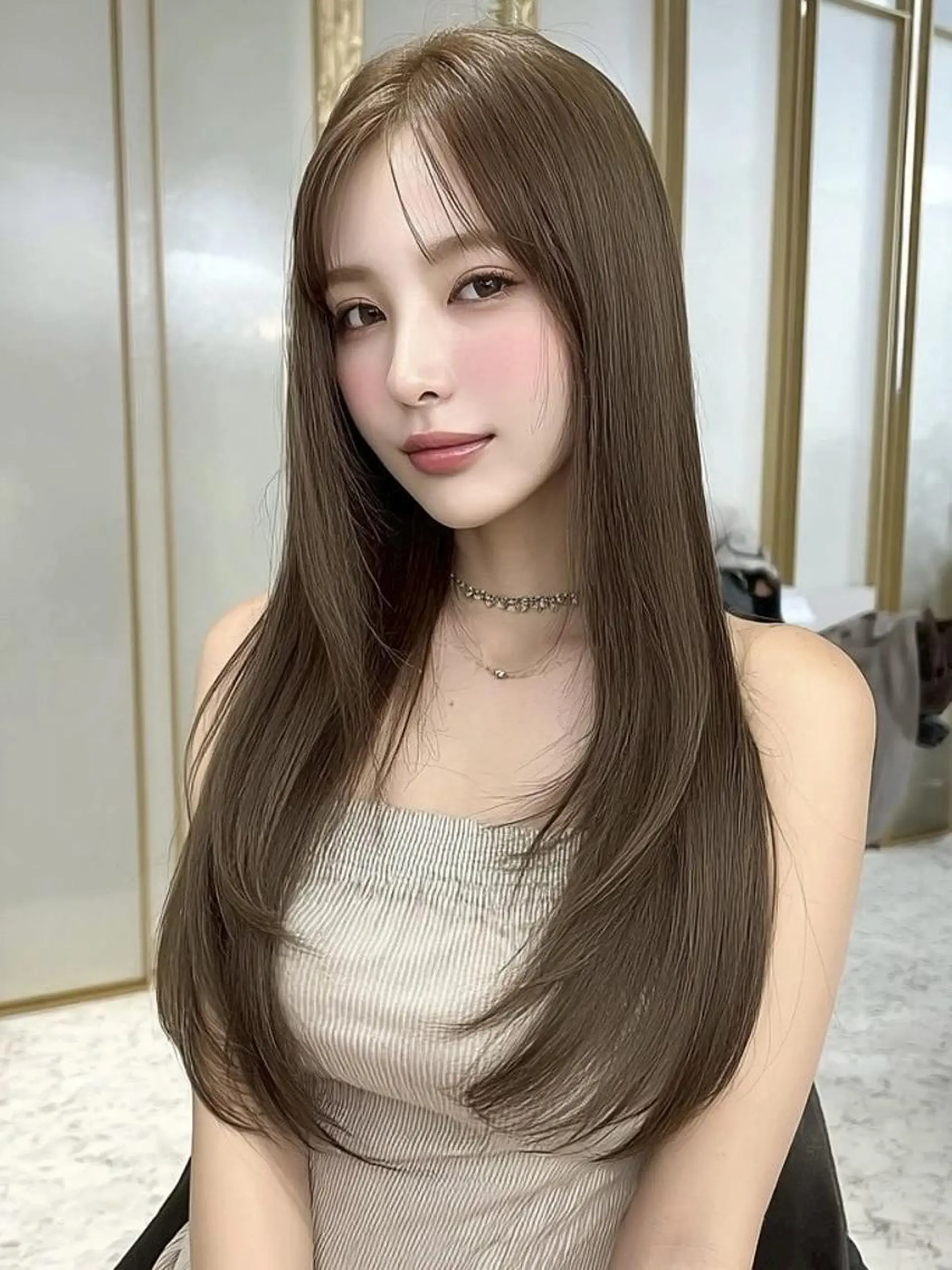 ロング 韓国風ヘア レイヤーカット 縮毛矯正 トリートメント ＫＡＮＡ/天王寺 🎀🫧のヘアスタイル