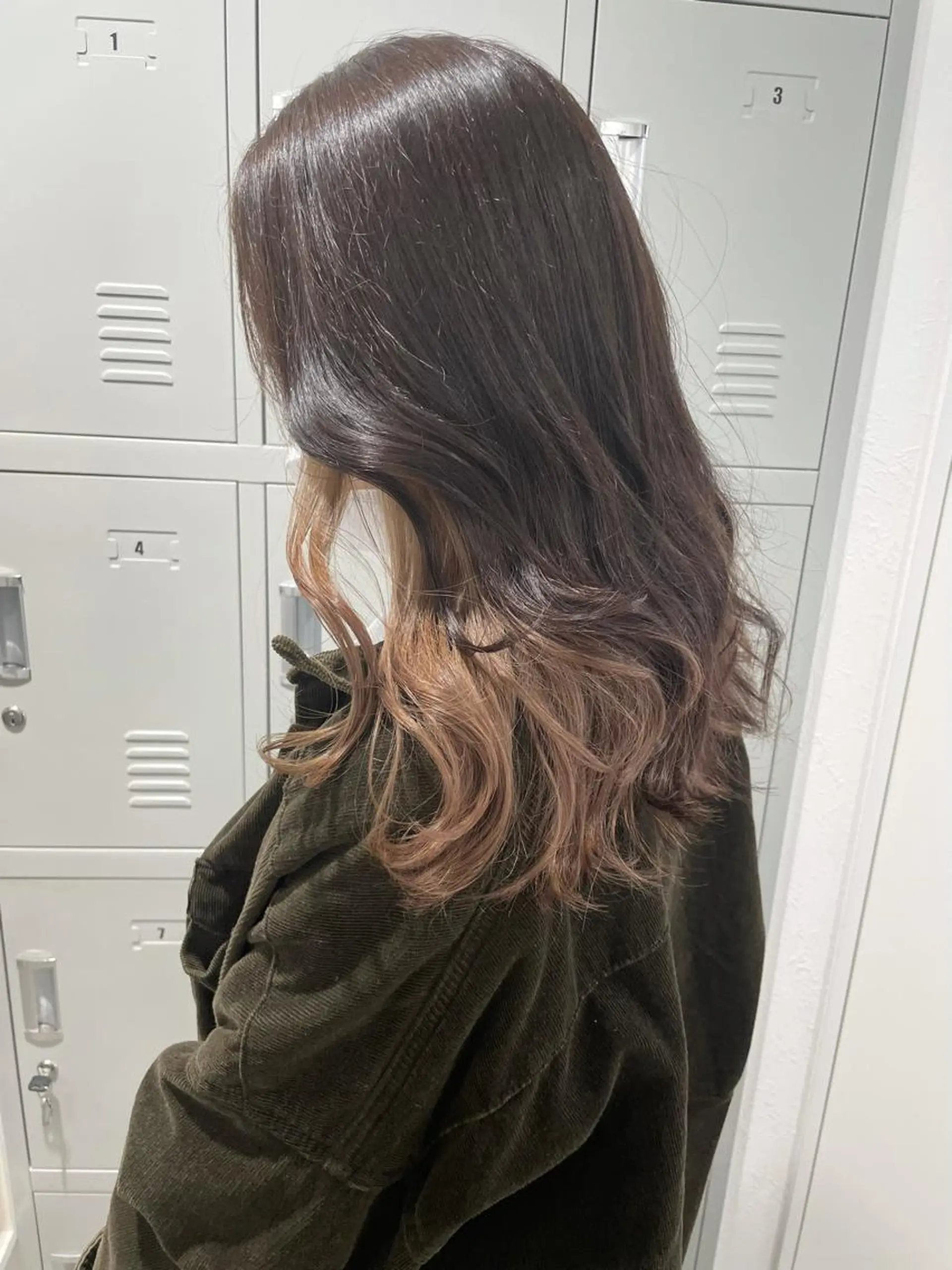 ロング カラー ベージュカラー インナーカラー 2nd所属・🤍2nd🤍田所 美希のヘアスタイル