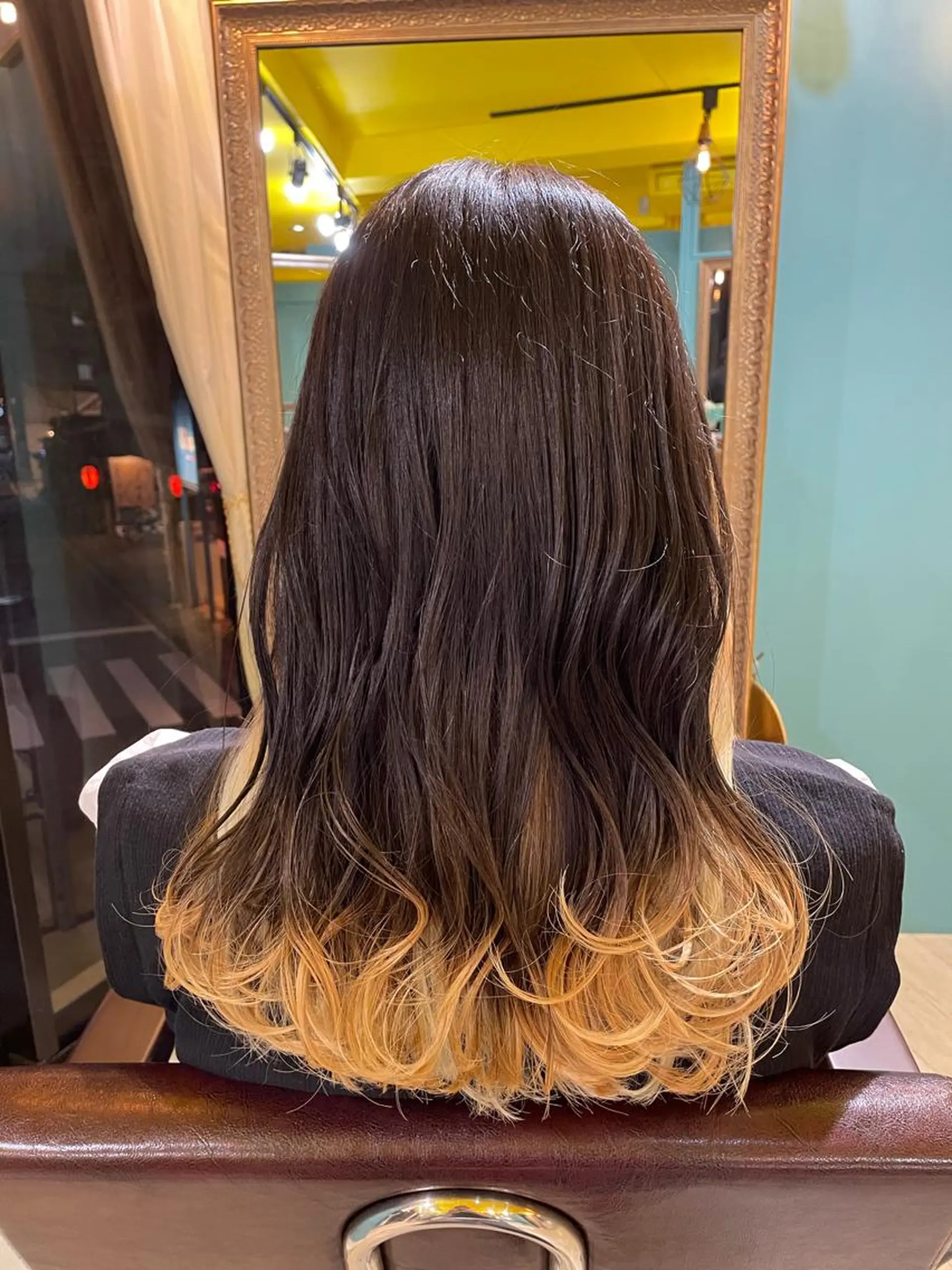 セミロング ヘアカラー トリートメント 末石 智のヘアスタイル