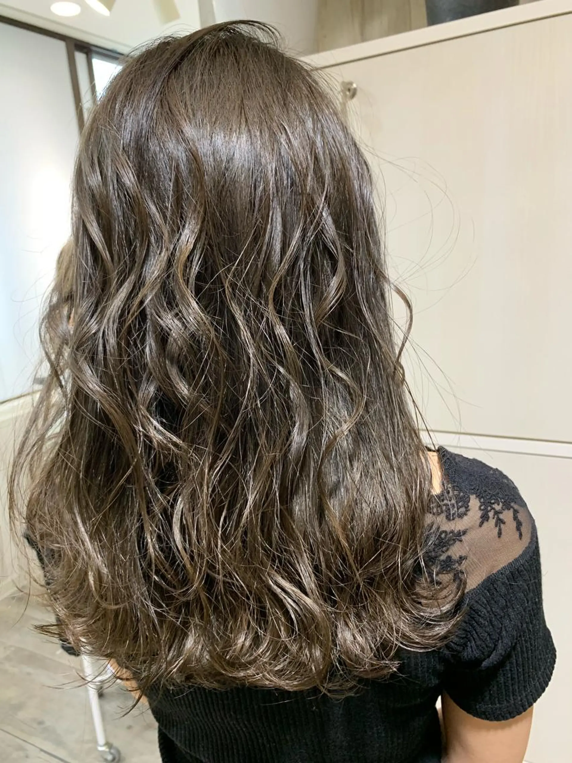 セミロング カラー 心斎橋韓国ボブ 好原良真のヘアスタイル