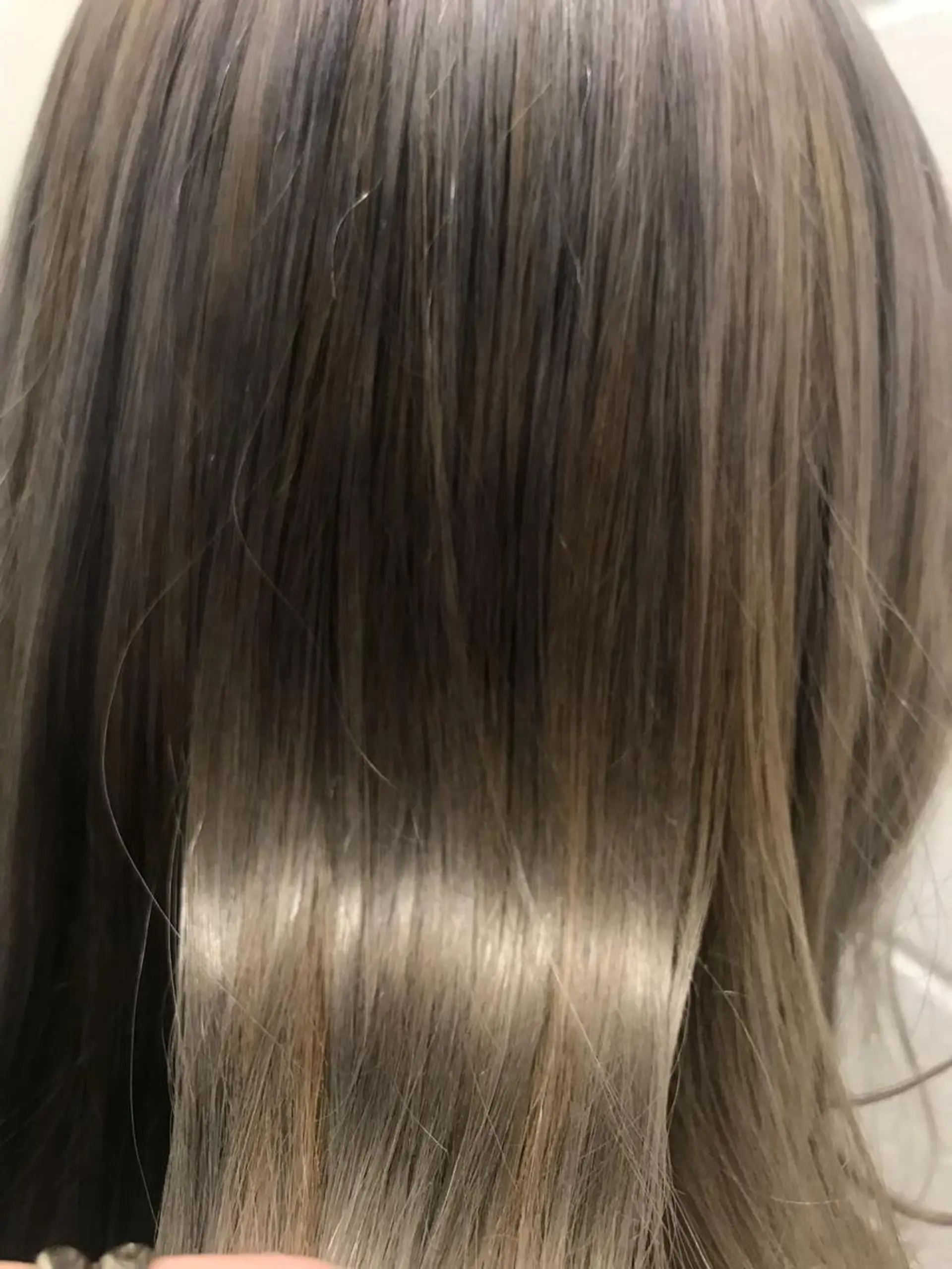 ミディアム ヘアカラー サイレント美容師 アイリィのヘアスタイル