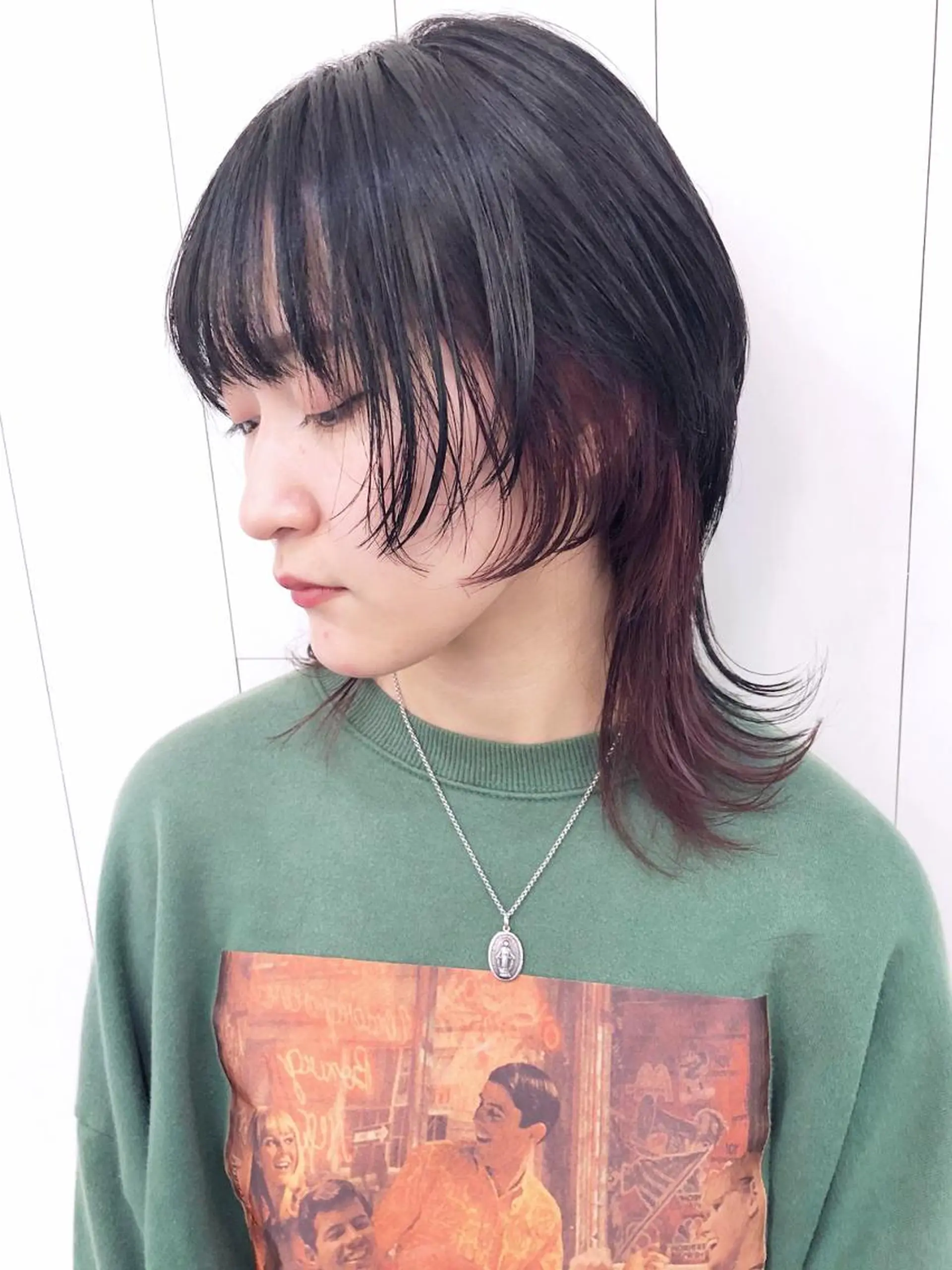 ミディアム カラー パーマ ヘアアレンジ バイオレットカラー ウルフカット ITbyALBUM 中野店のヘアスタイル