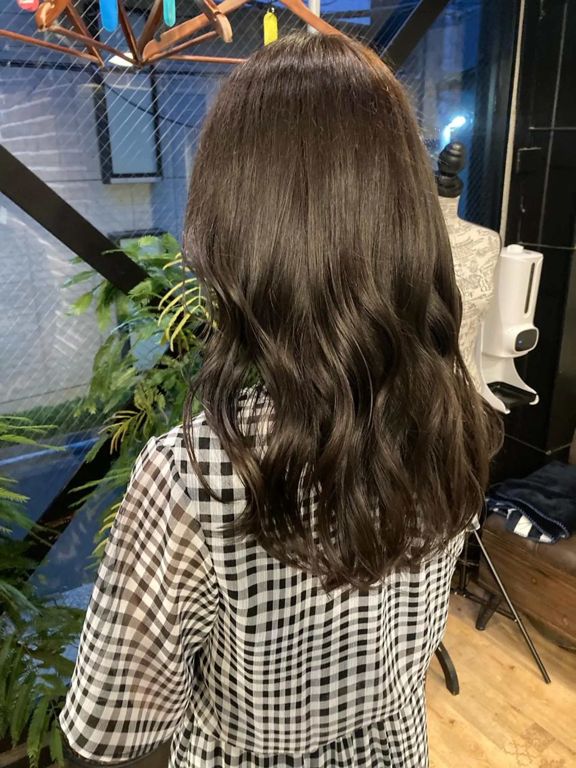 セミロング カット ヘアカラー トリートメント ✨色持ちの良い艶 カラー✨蟹江真世のヘアスタイル