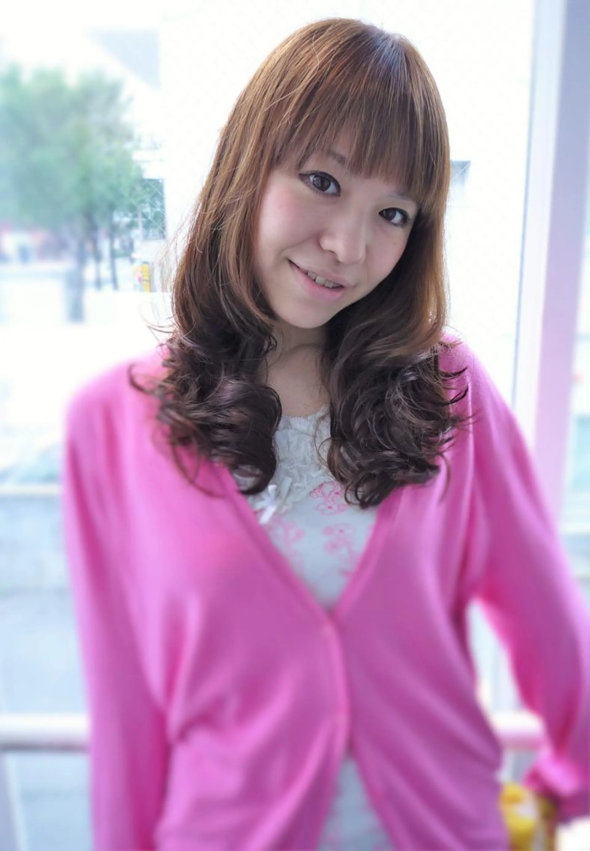 セミロング カラー パーマ パピヨンロゼ 髪質改善/酸性のヘアスタイル