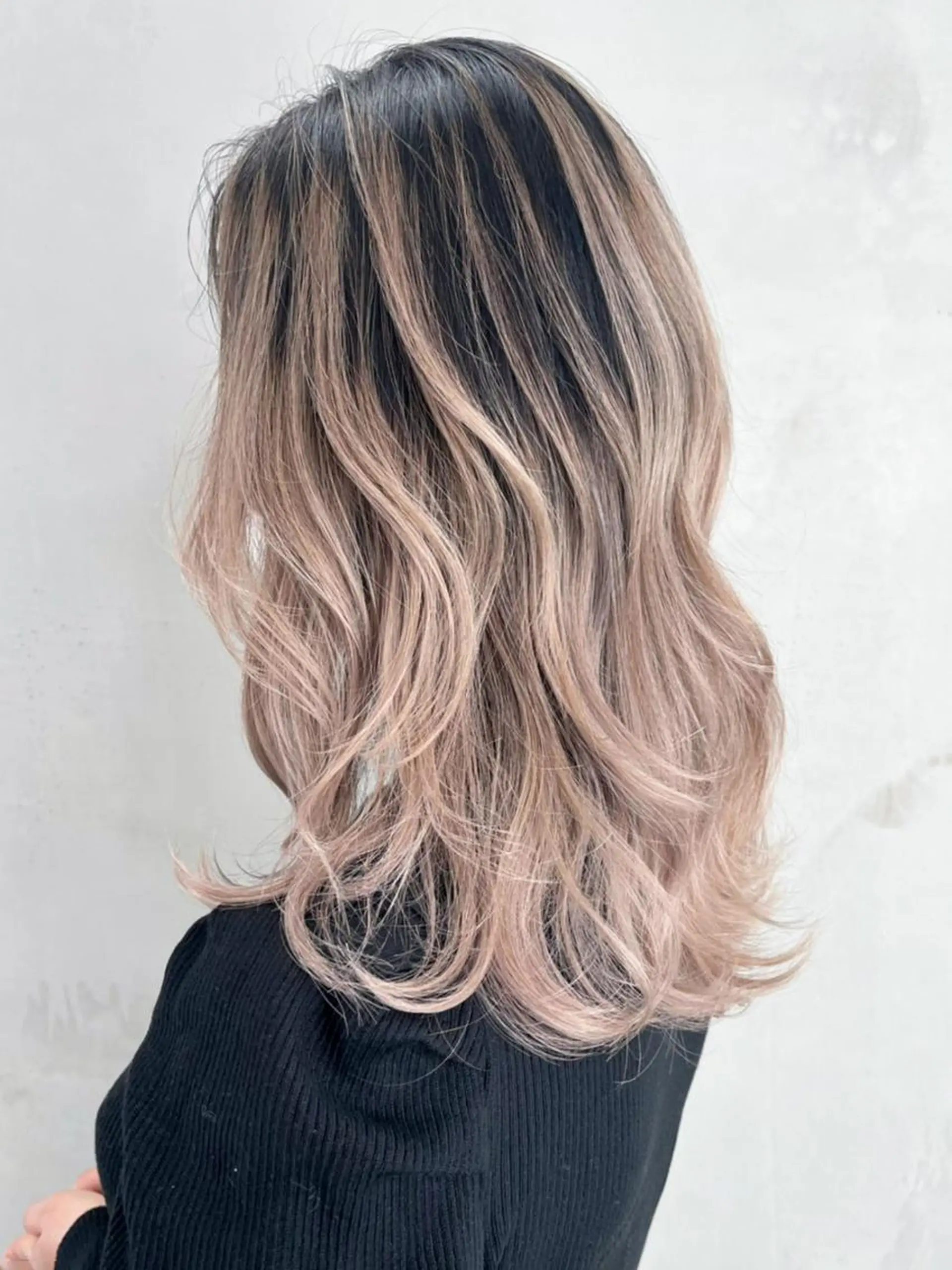 セミロング カラー パーマ ヘアアレンジ グラデーションカラー ハイライトカラー ハイライト ITbyALBUM 浦和店のヘアスタイル