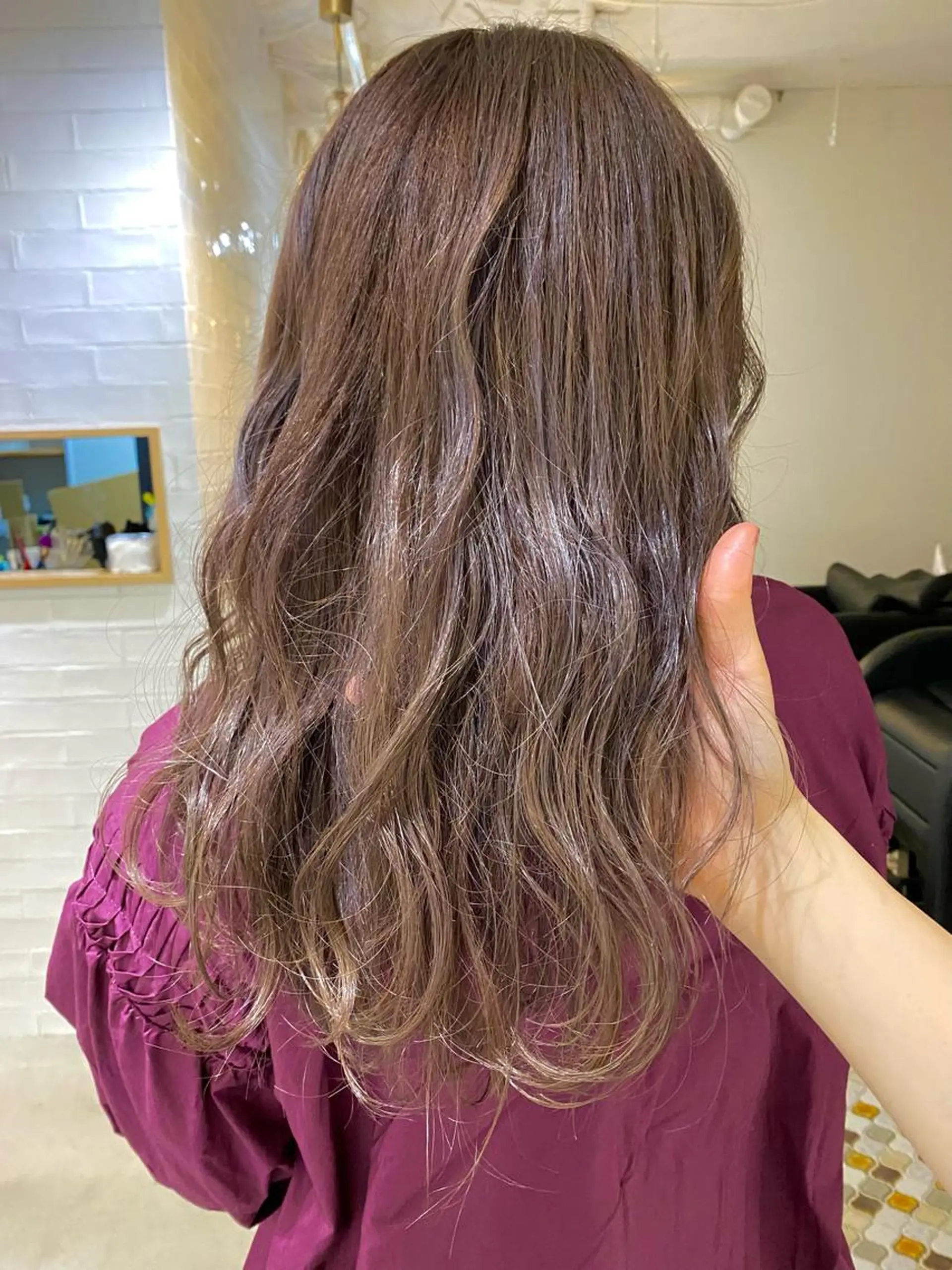 カラー グレージュ ハイライトカラー オレンジ 大形 誉のヘアスタイル