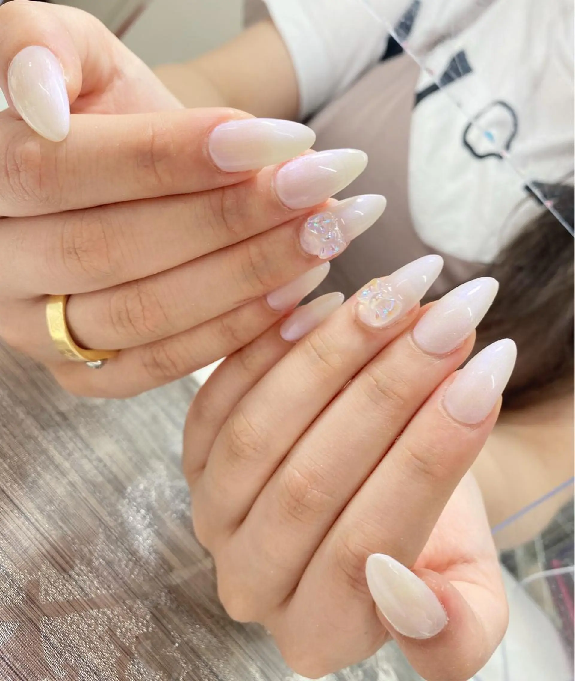 ネイル I-nailロング /ワンホン/キラキラのネイルデザイン