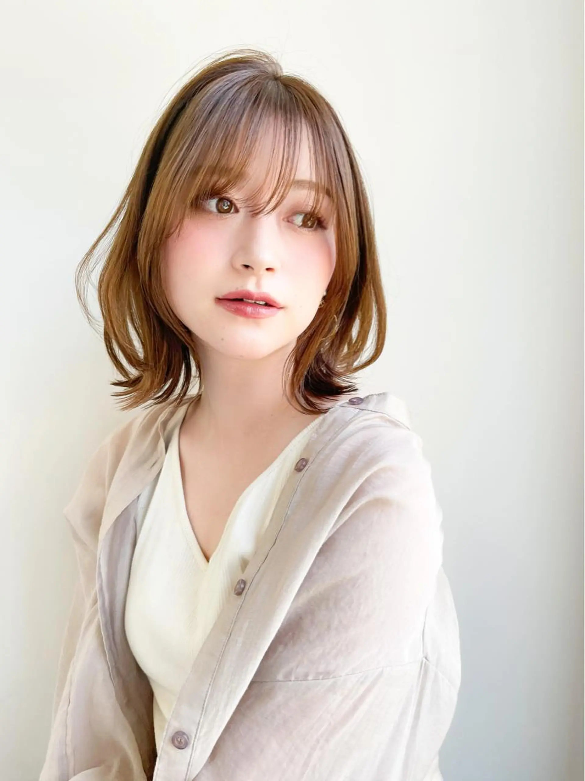 ミディアム カット ヘアカラー トリートメント 艶髪ショートの匠✂️ 錦糸町佐藤店長のヘアスタイル