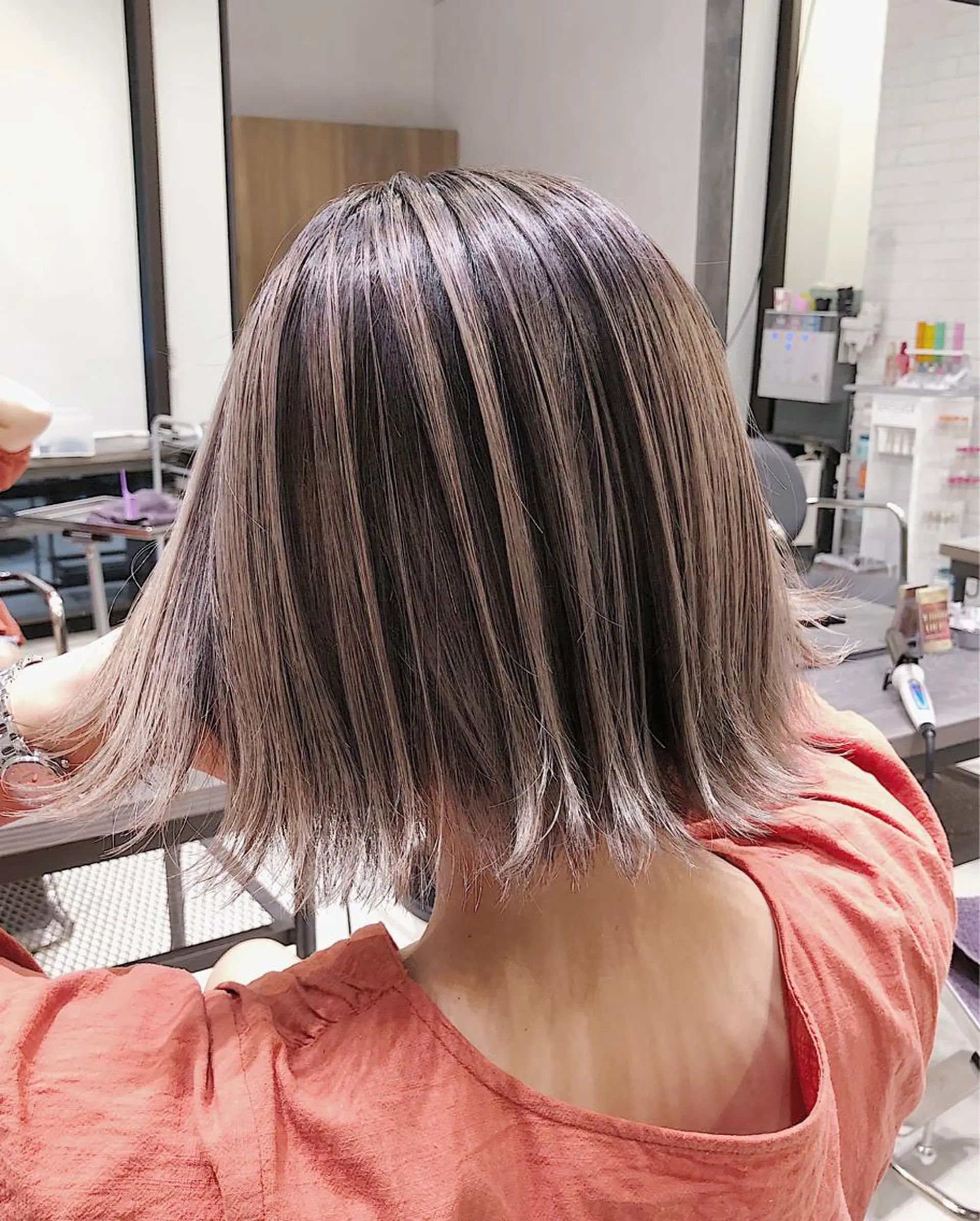 ミディアム カラー バレイヤージュ レイヤーカット 【t.a.g（タグ）】所属・ノンダメージ髪質改善 カラー💎/KURAのヘアスタイル