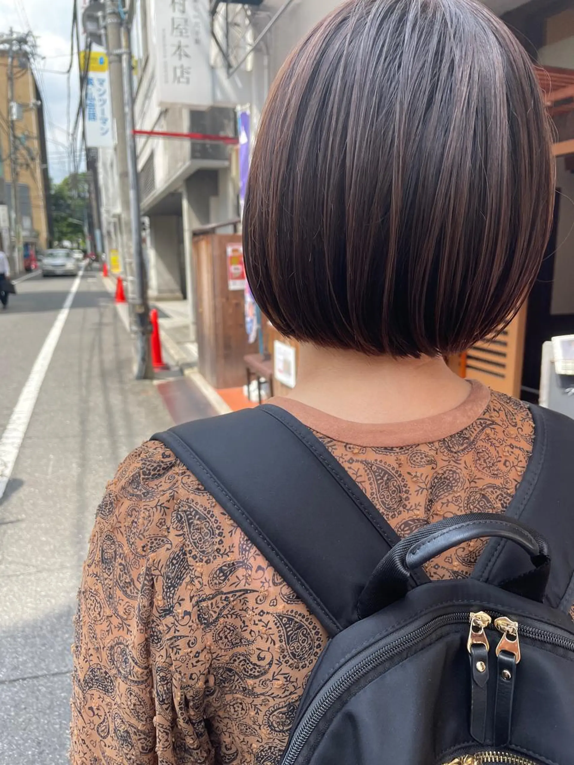 ショート ボブ カット ヘアカラー トリートメント さの あやねのヘアスタイル