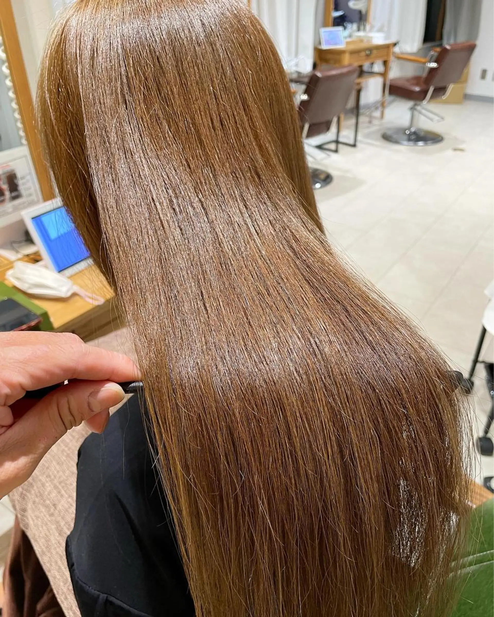 セミロング カラー アクアカラー 髪質改善 トリートメント 過去一の柔髪ヘア 🌿einshairのヘアスタイル