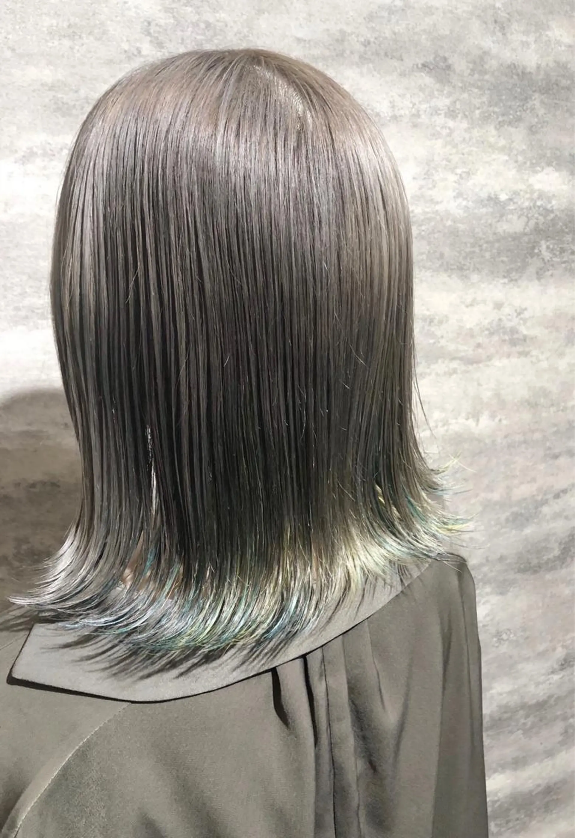 ミディアム カラー シルバー ホワイトシルバー 🫟Blanco🫟 Color&Careのヘアスタイル