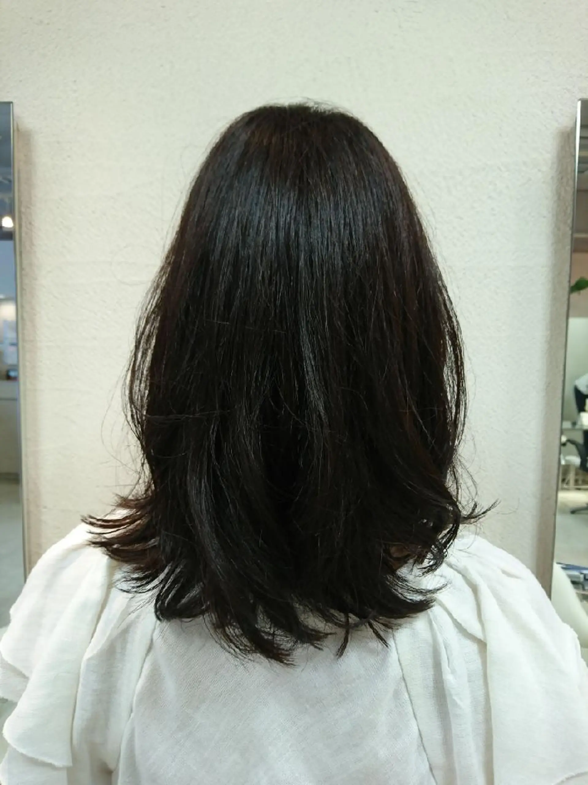 ミディアム カット nagane sayakaのヘアスタイル