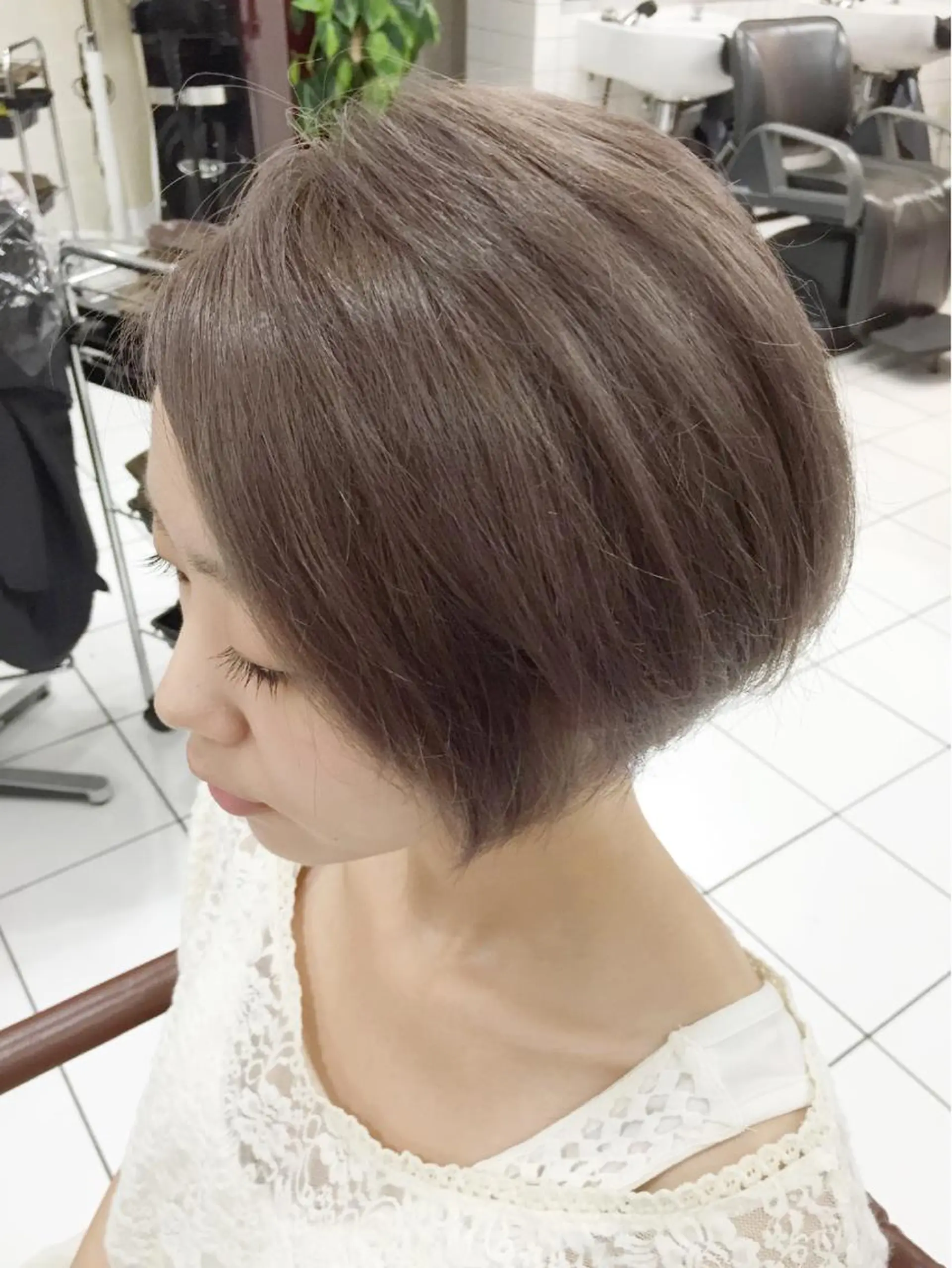 ショート カラー モテ髪透明感❤️ デイズヘアカラーのヘアスタイル