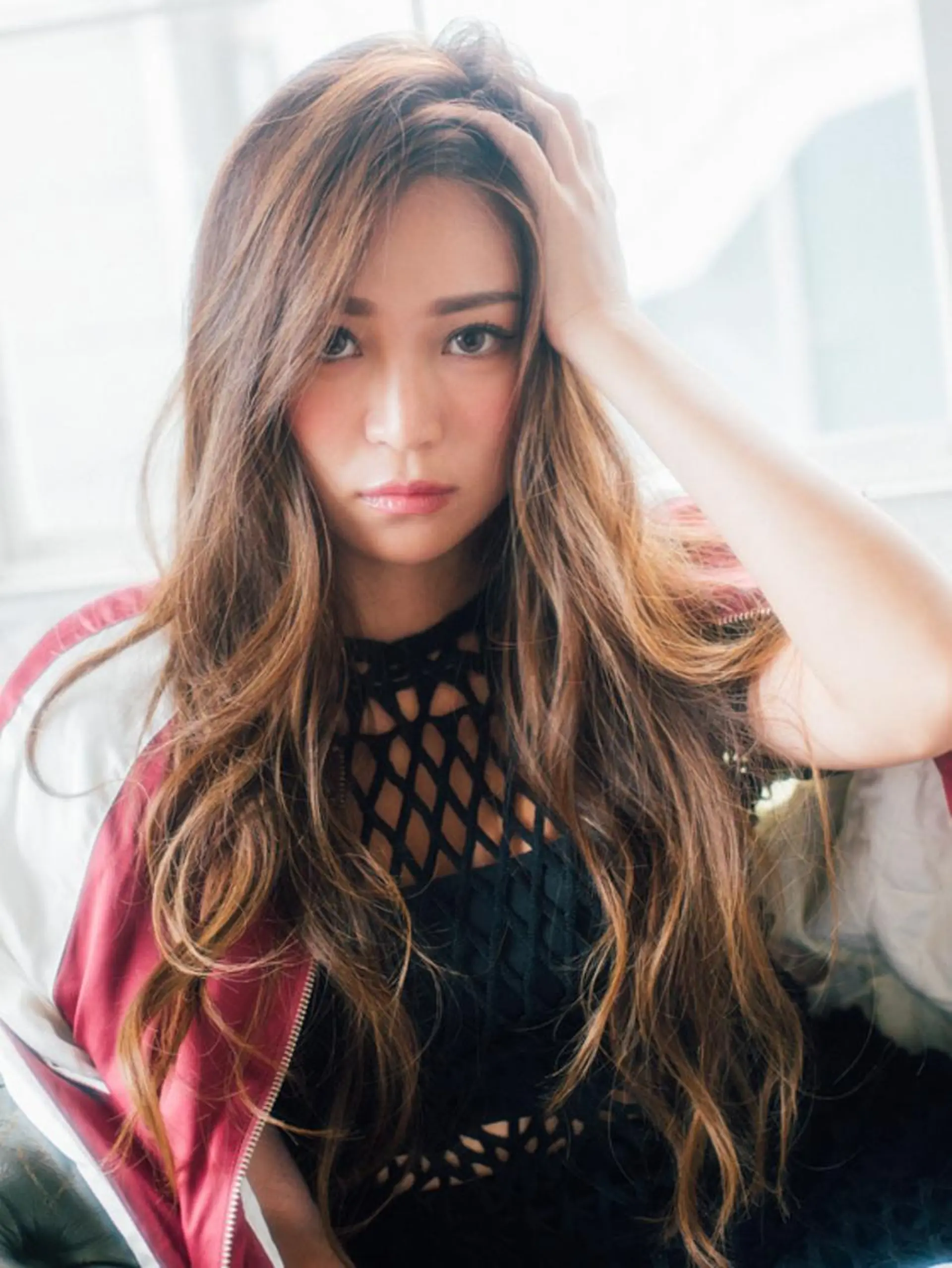 ロング カラー アッシュ ダブルカラー グレージュ ハイトーンカラー イルミナカラー 髪質改善＆メンズ パーマ ひぐちのヘアスタイル