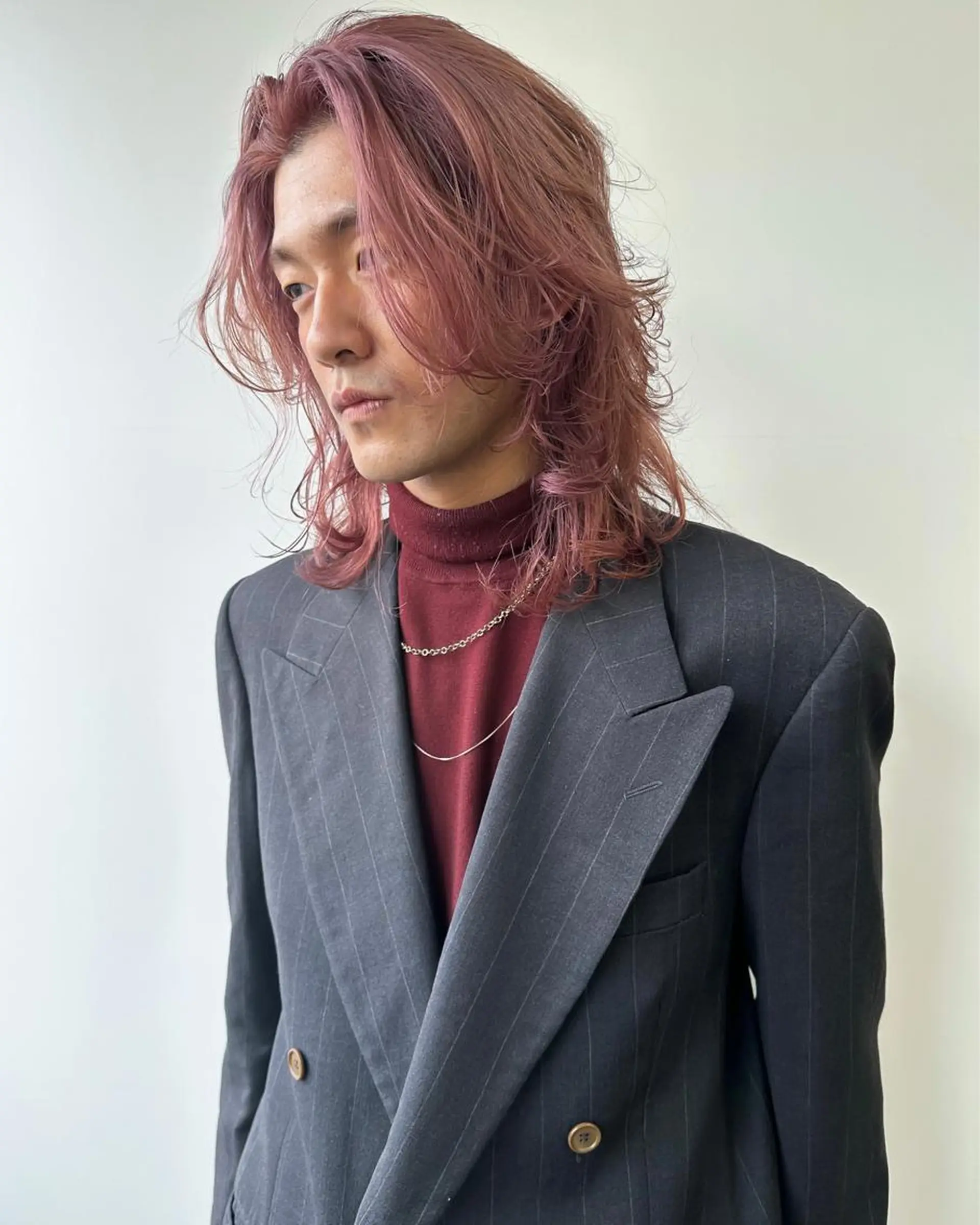 ミディアム カラー ピンクカラー レイヤーカット 似合わせカット ケアパーマ喜来雅由のヘアスタイル