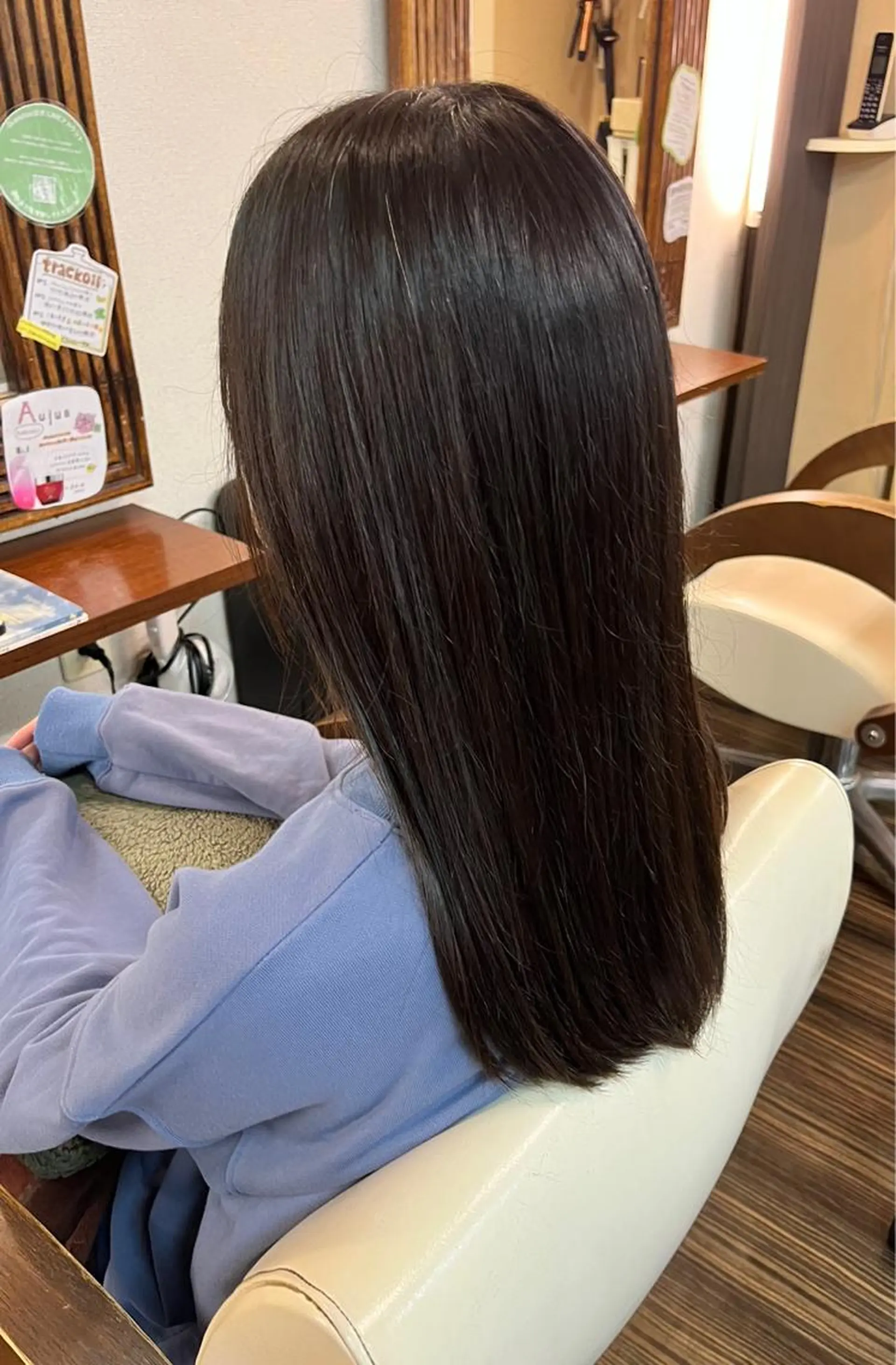 ロング 西形 梨瑚のヘアスタイル