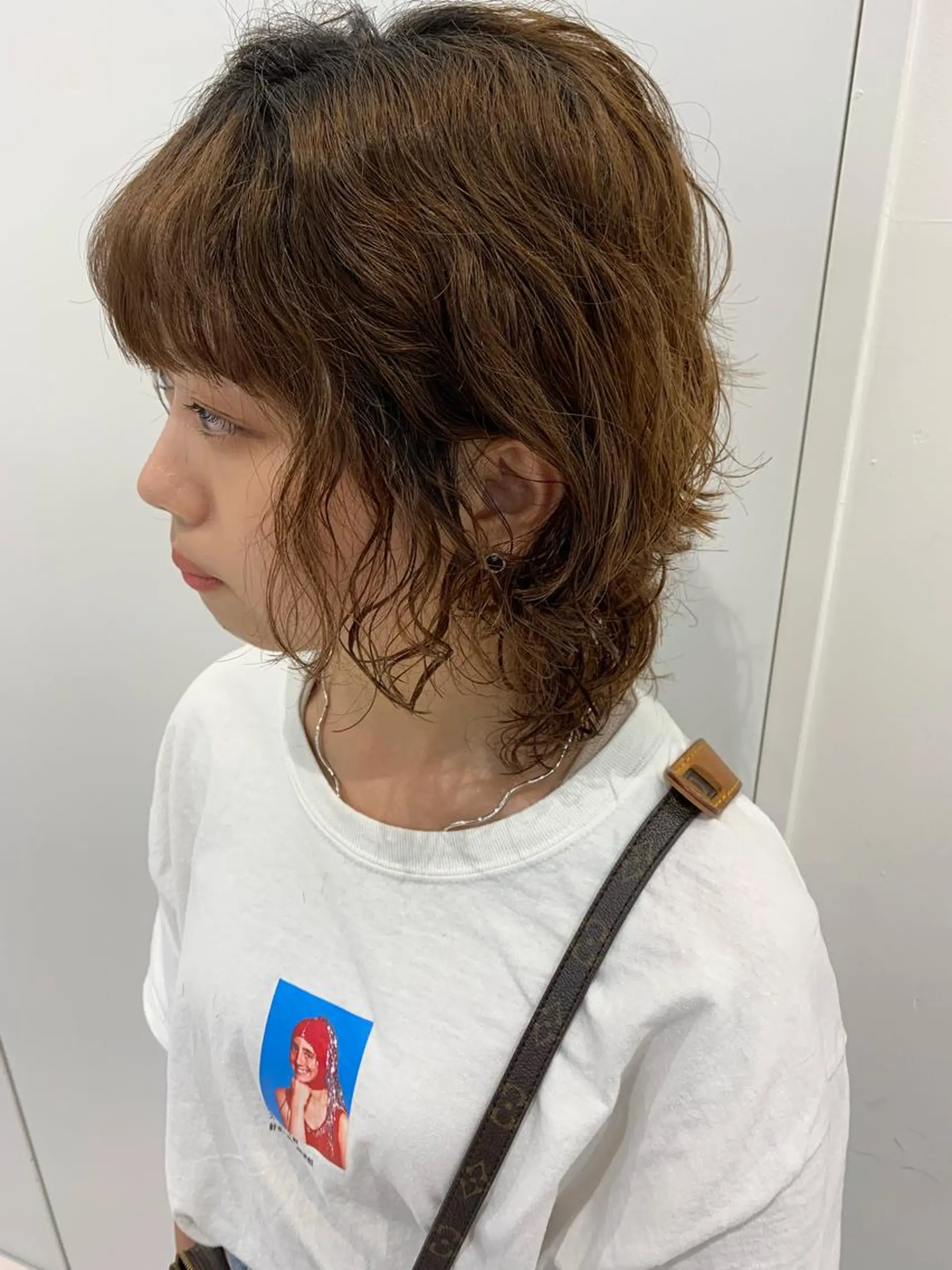 ミディアム パーマ ミディアムパーマ ウルフカット エアウェーブ 透明感♡︎♡︎ 佐々木早苗のヘアスタイル