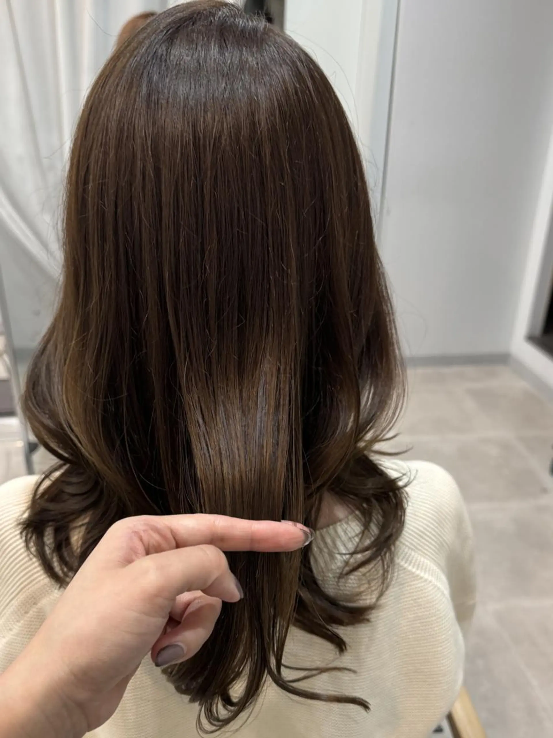 セミロング 徳永 侑紀のヘアスタイル