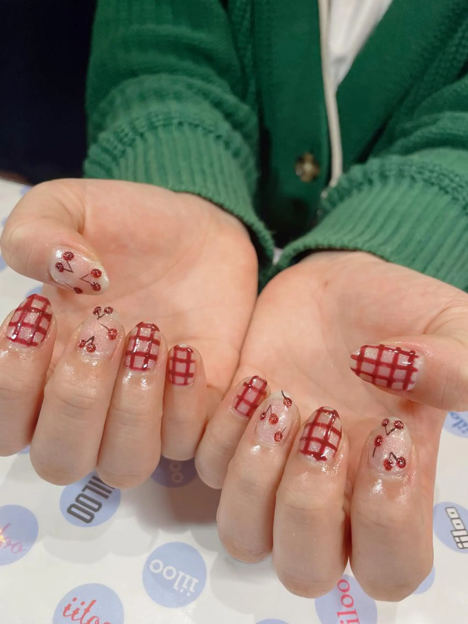 ネイル iiloo aromaworksのネイルデザイン