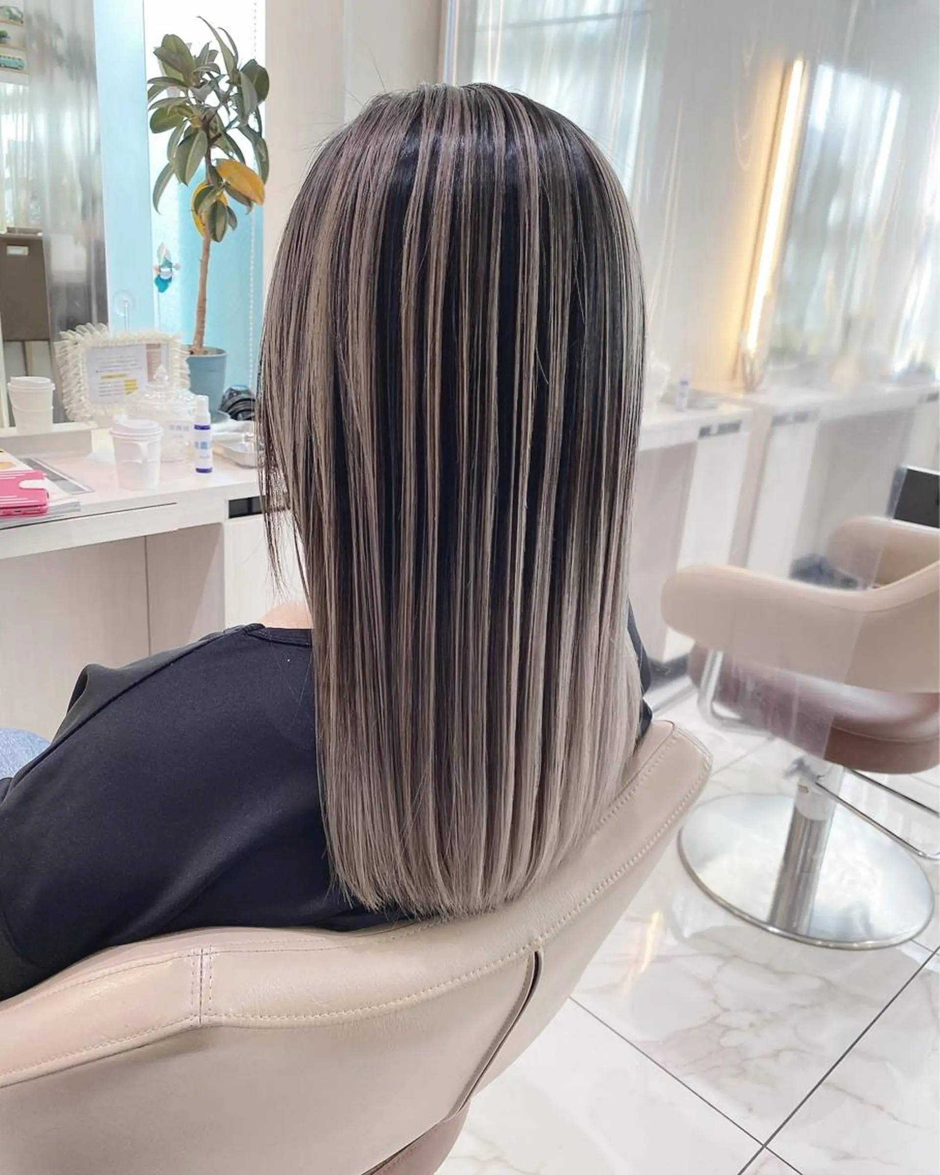 ロング カラー バレイヤージュ レイヤーカット カット ヘアカラー 山崎俊輔/髪質改善 /バレイヤージュのヘアスタイル