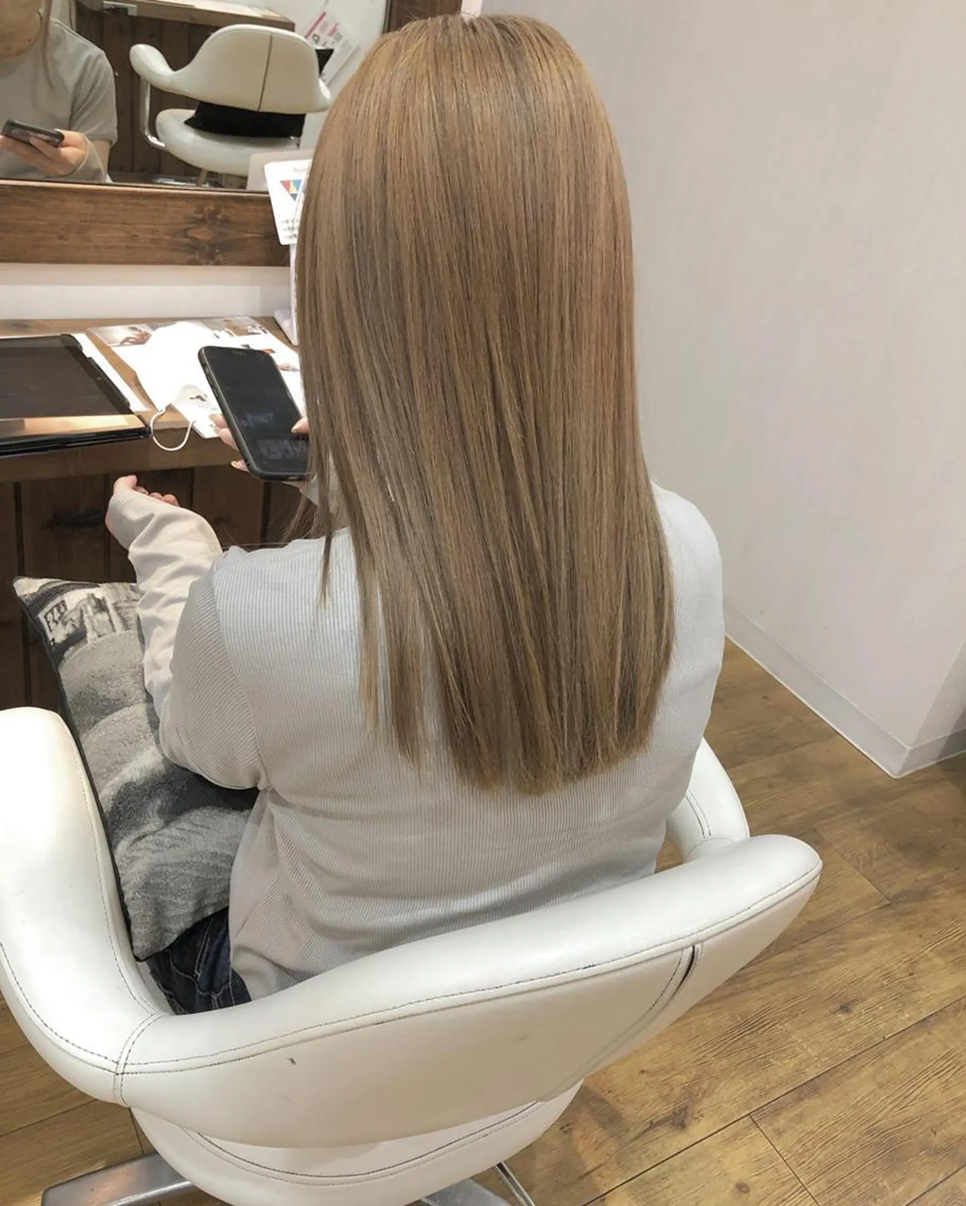 カラー アディクシーカラー アッシュ ブリーチ ダブルカラー グラデーションカラー 🌈ハイトーン/ ワタル🌈のヘアスタイル