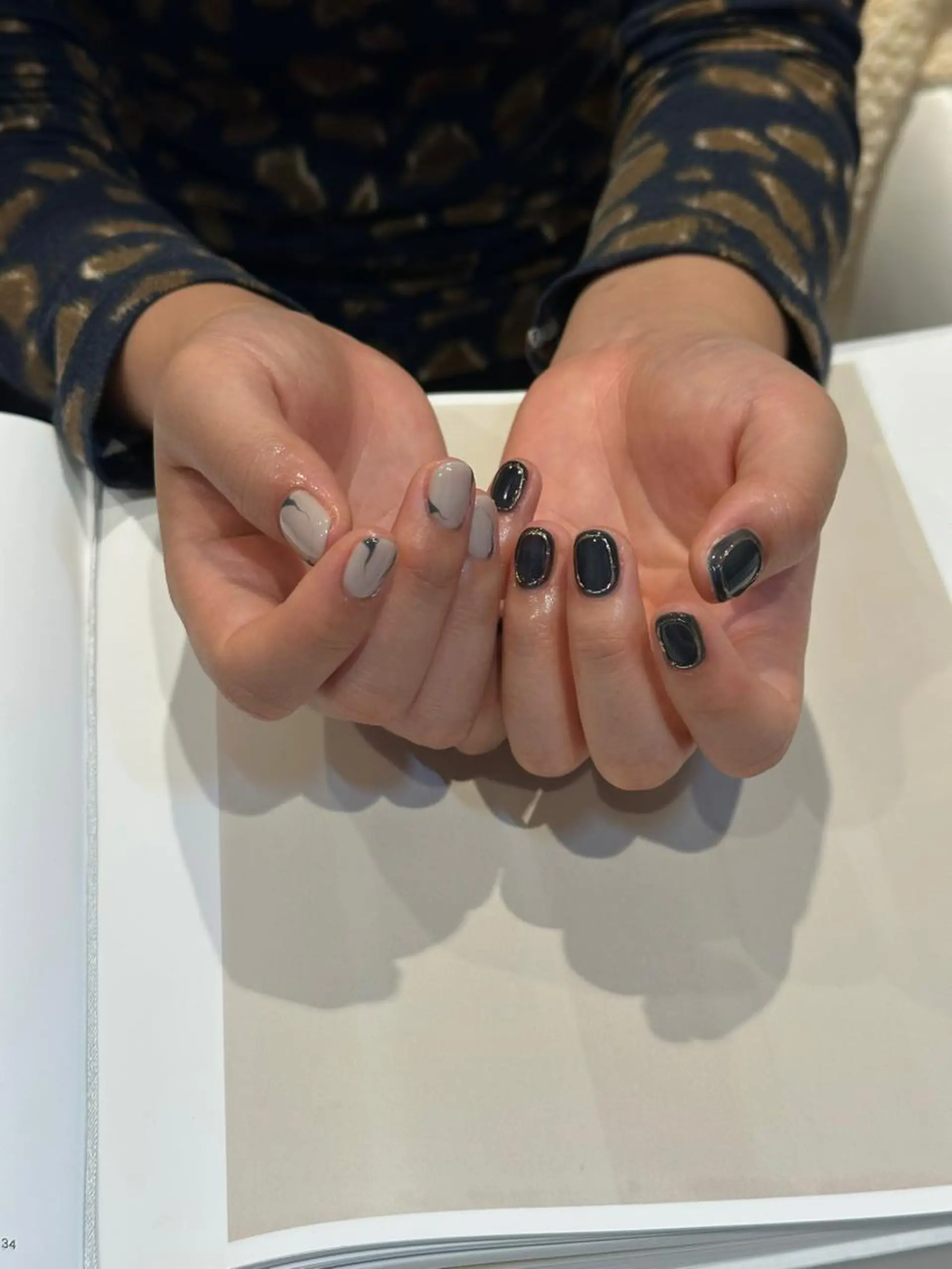 ショート カラー パーマ ヘアアレンジ メンズ キッズ ネイル マツエク・マツパ アイブロウ ブルーカラー ブルー クリアネイル ハンドネイル ar. harajukuのネイルデザイン