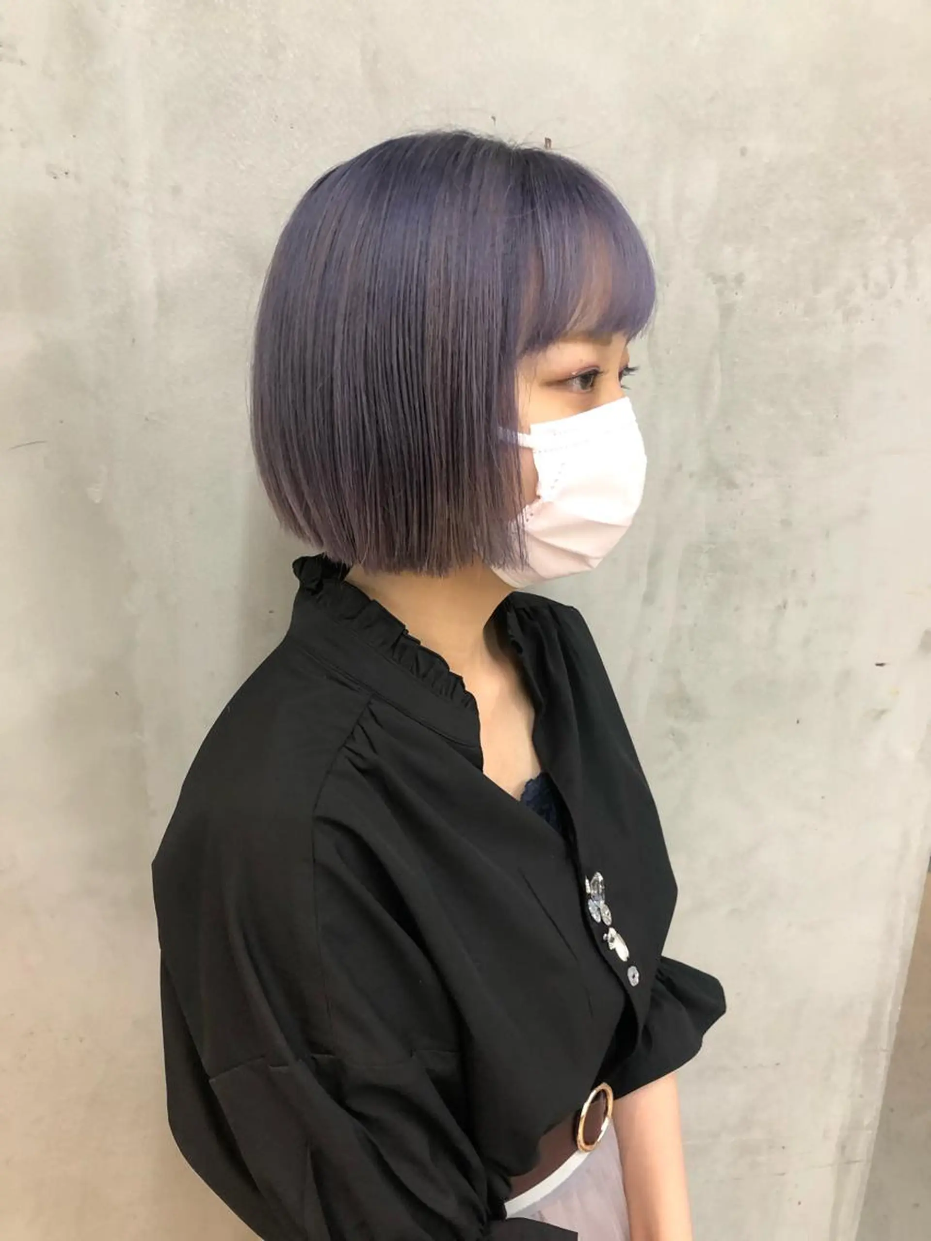 ショート カラー アッシュ ブリーチ ラベンダーカラー ラベンダーアッシュ 古屋 花織のヘアスタイル