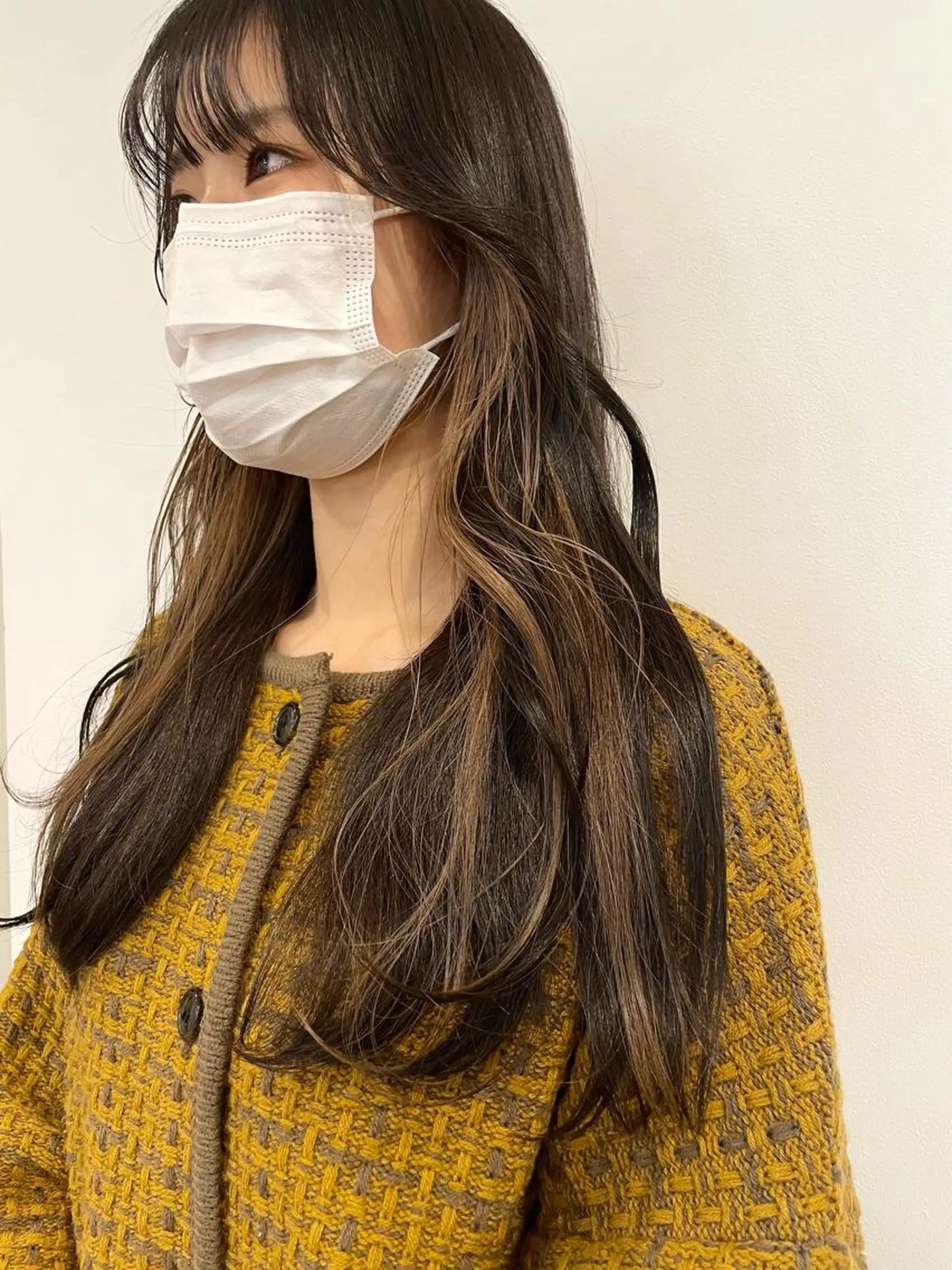 ロング カラー 佐藤 永夏のヘアスタイル