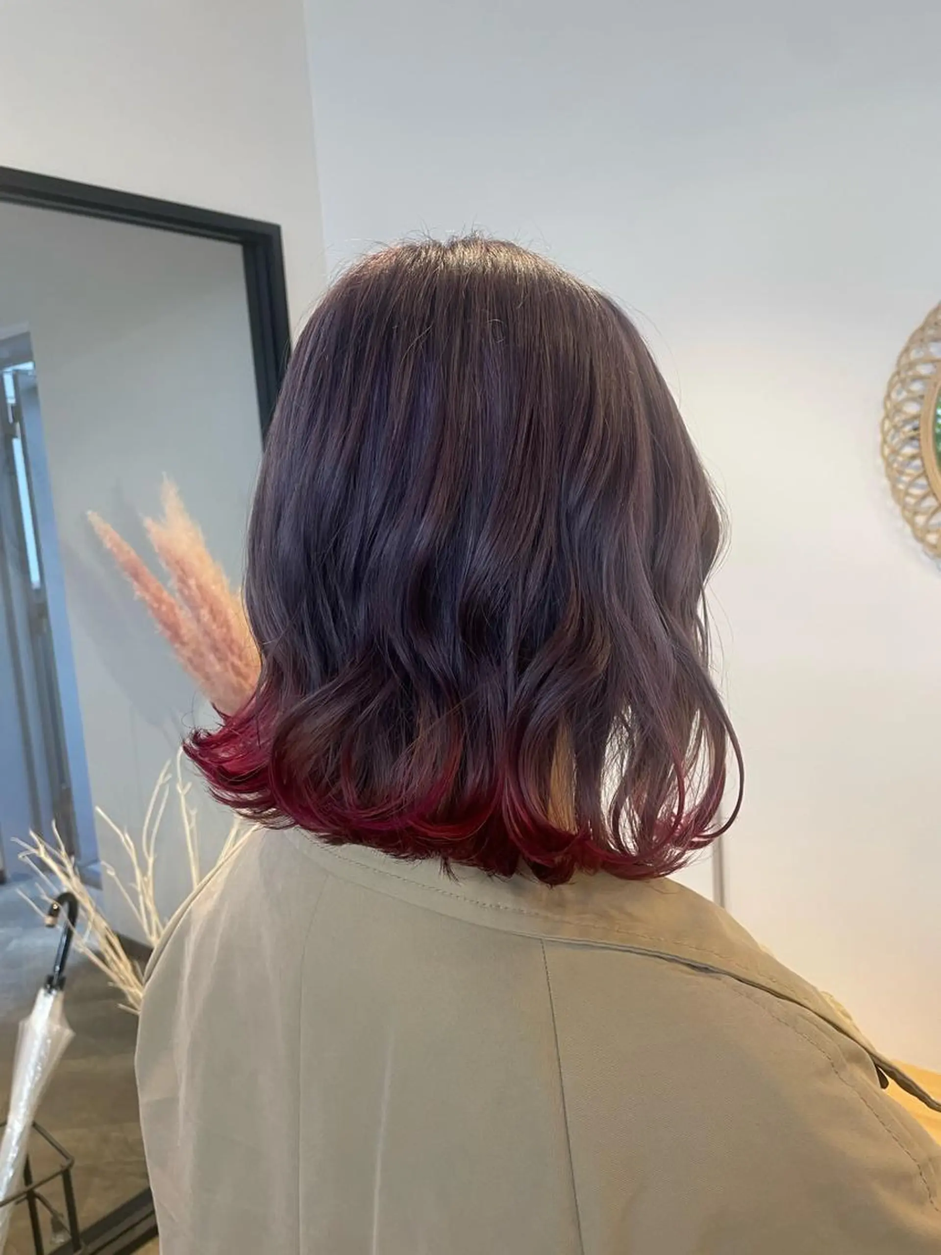 ミディアム カラー カット ヘアカラー トリートメント yuika .のヘアスタイル