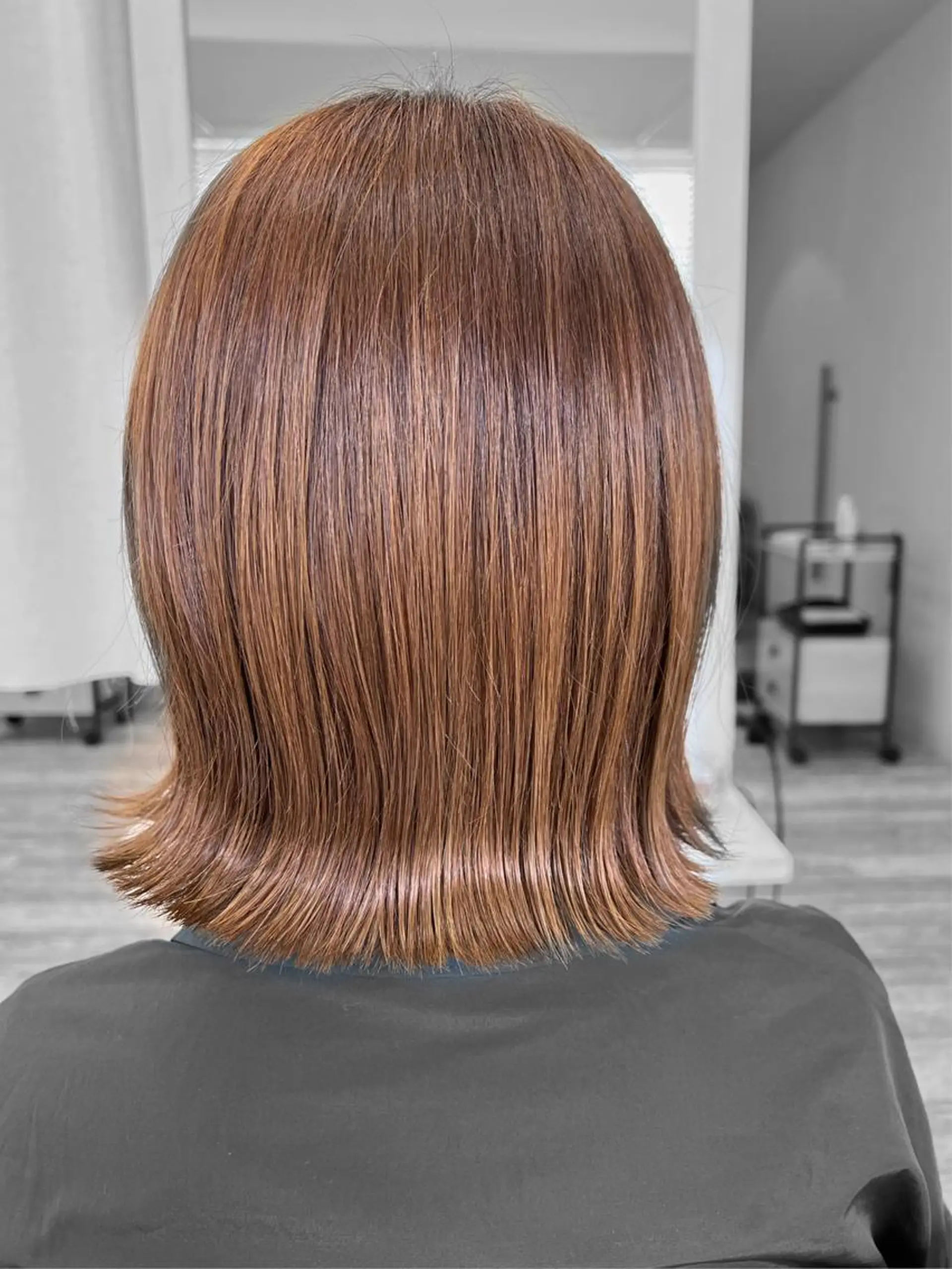 ミディアム ボブ 鈴木遥幾 艶髪特化美容師のヘアスタイル