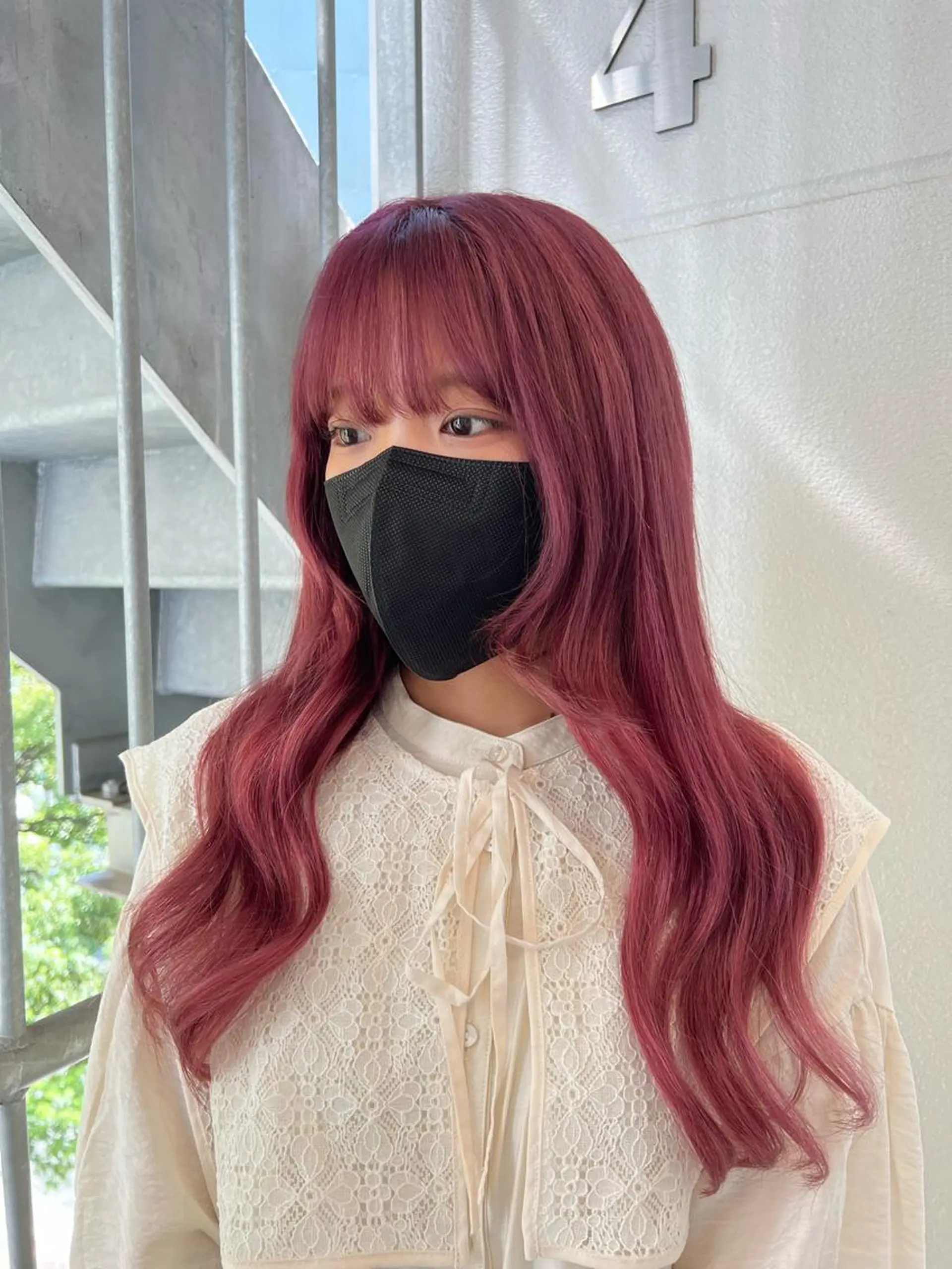 ロング カラー ボルドーカラー ハイトーン&髪質改善 ＆韓国エクステ🤎のヘアスタイル