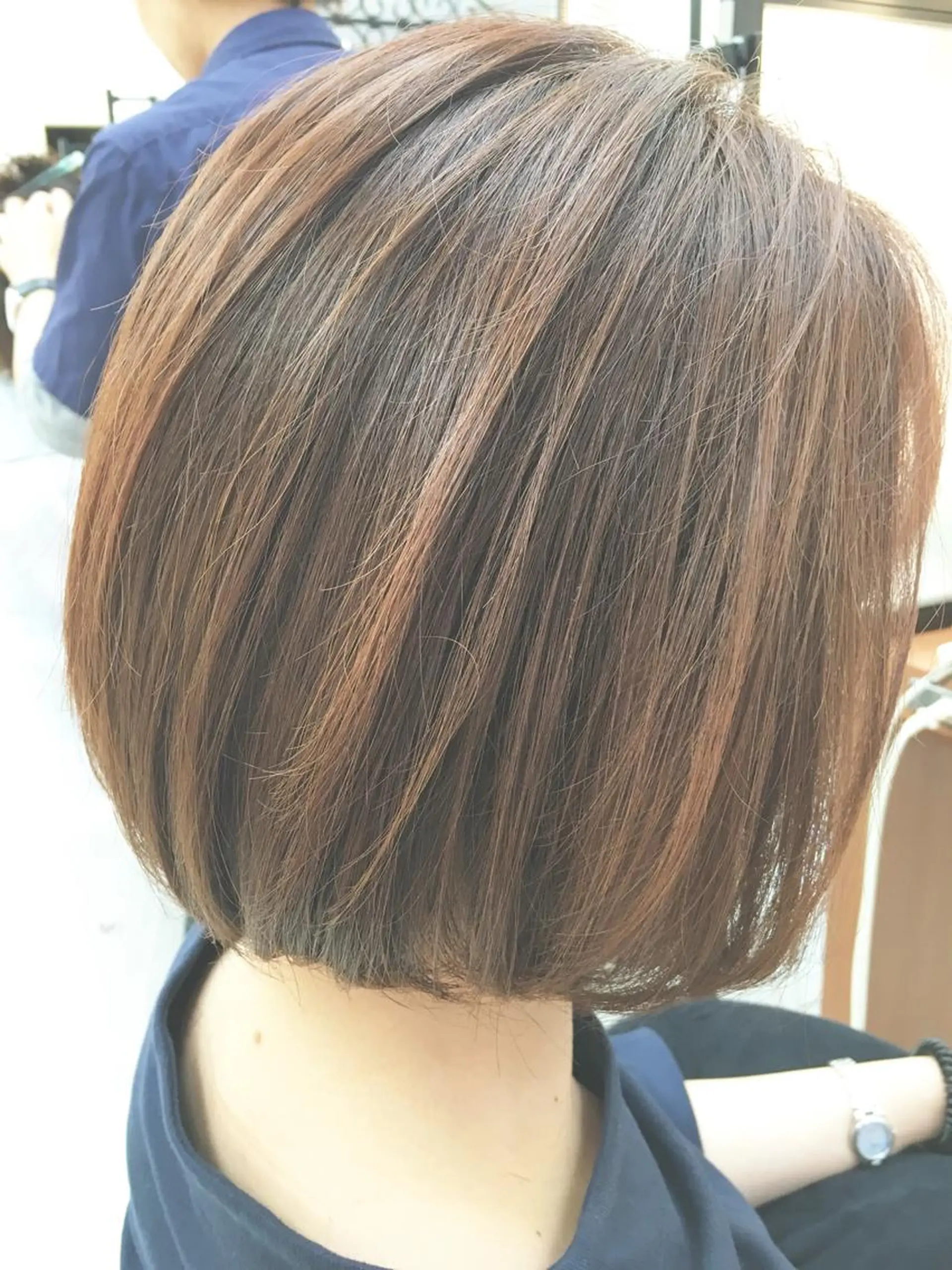 ショート トリートメント カット ヘアカラー トリートメント ブリーチ/バレイヤ ージュ川端裕司のヘアスタイル