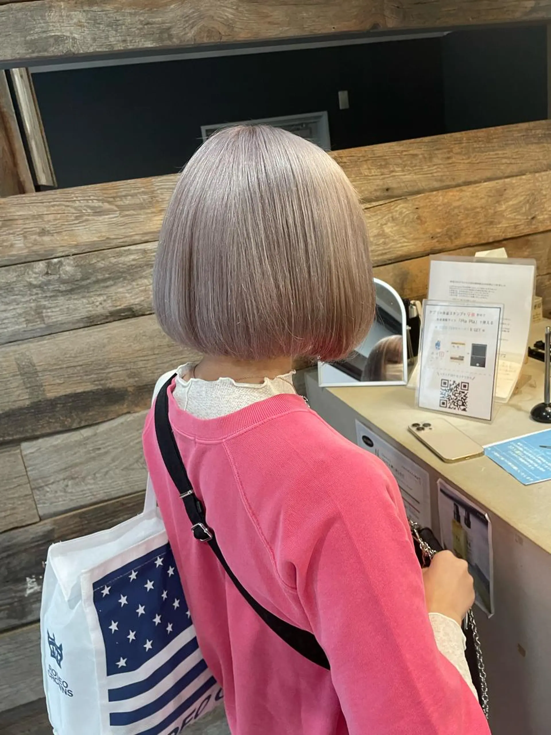 ショート andKおもろまち店 艶ダブルカラー✨のヘアスタイル
