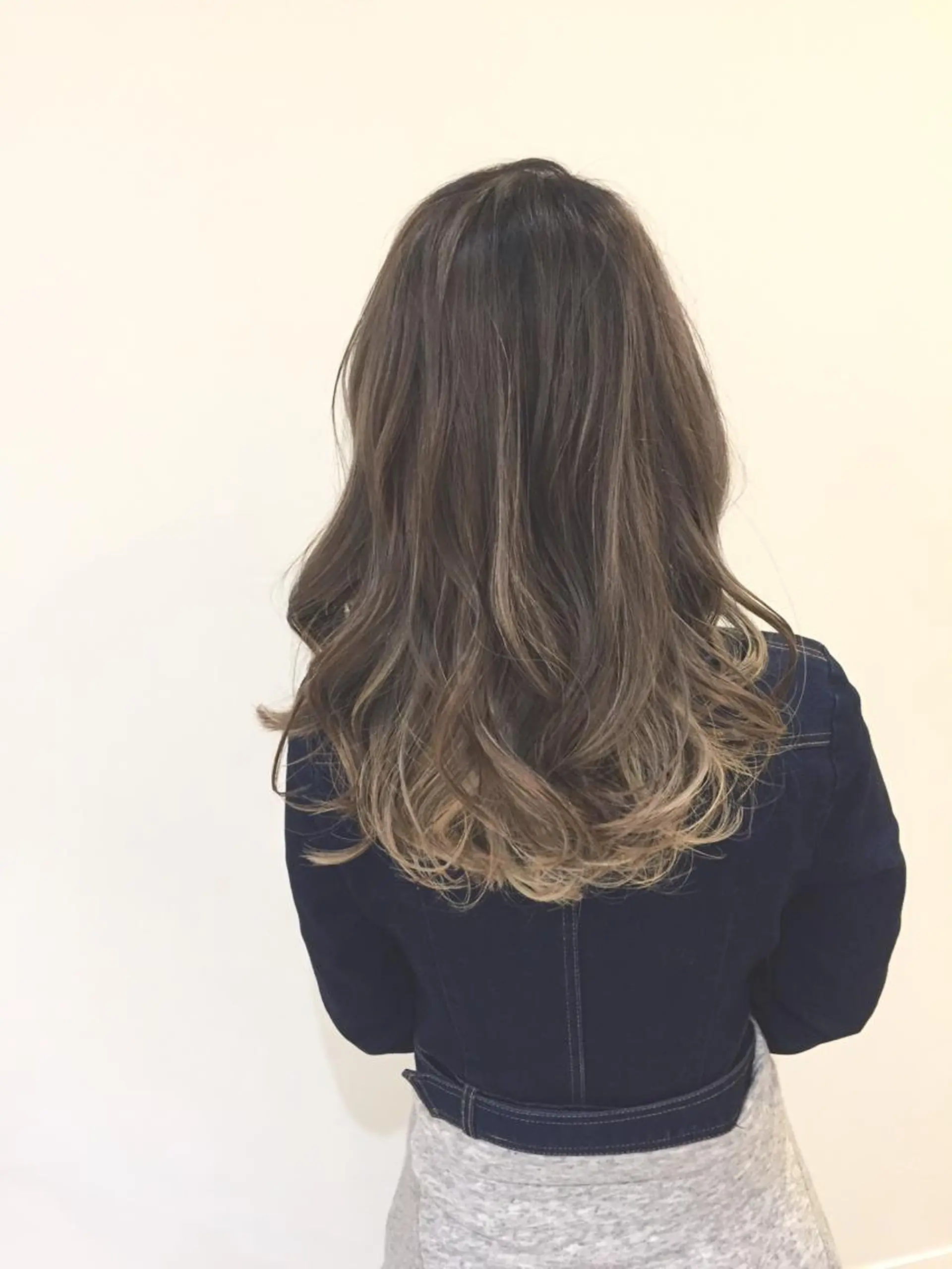 ミディアム セミロング ロング カラー デザインカラー インナーカラー ハイトーン×髪質改善 KENTAのヘアスタイル