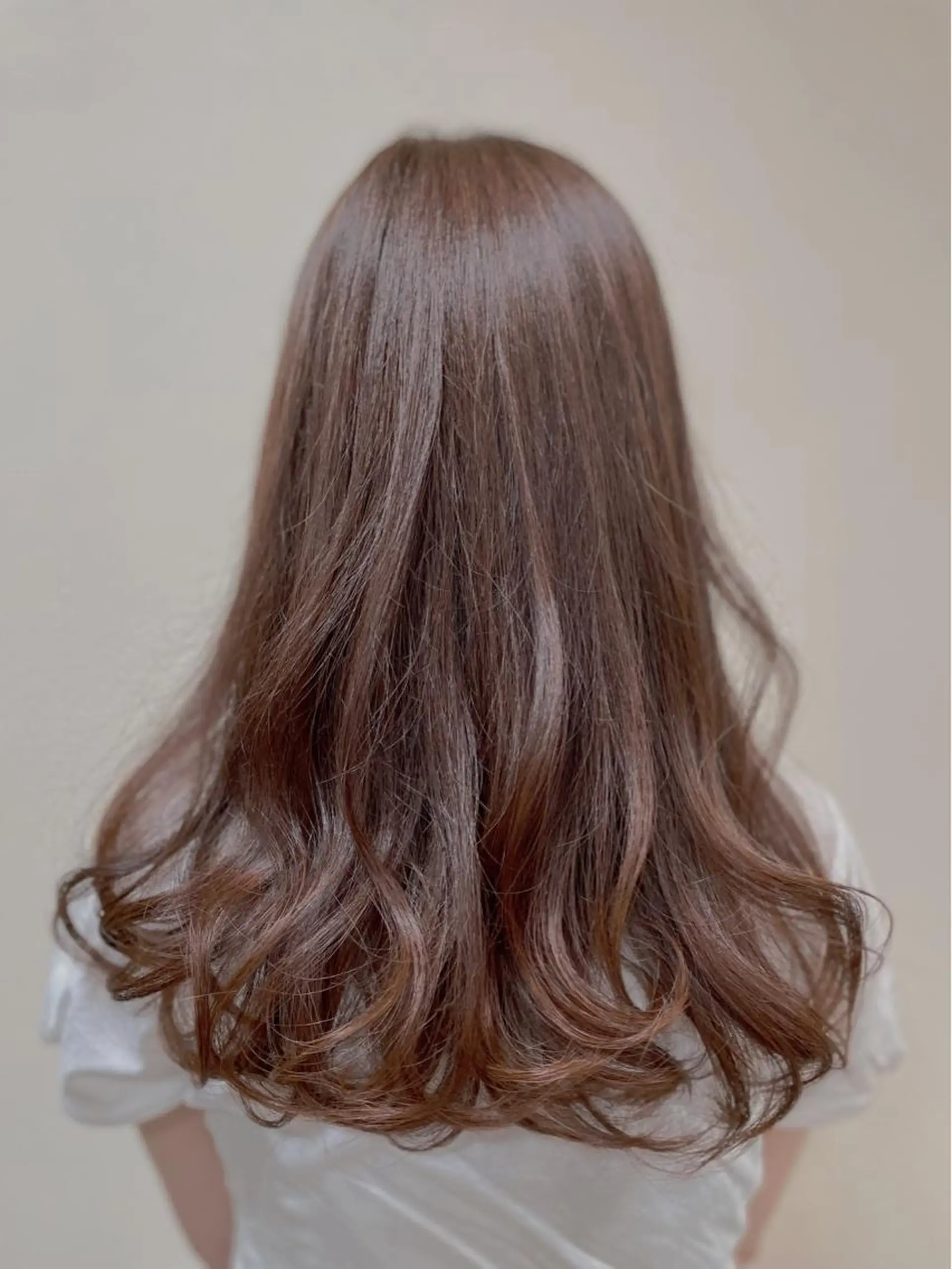 ロング カラー 昼田 羅々のヘアスタイル