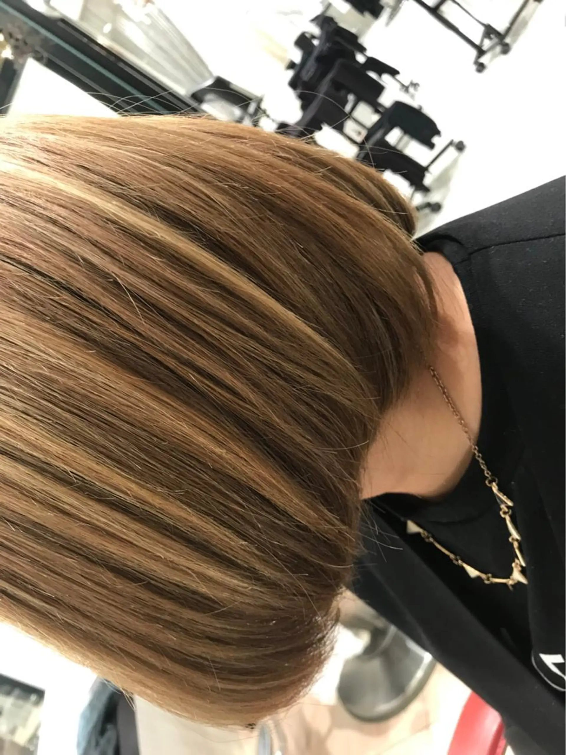 ショート カラー ベージュカラー ハイライトカラー ボブ ハイライト Earth岩槻店 YAGIのヘアスタイル